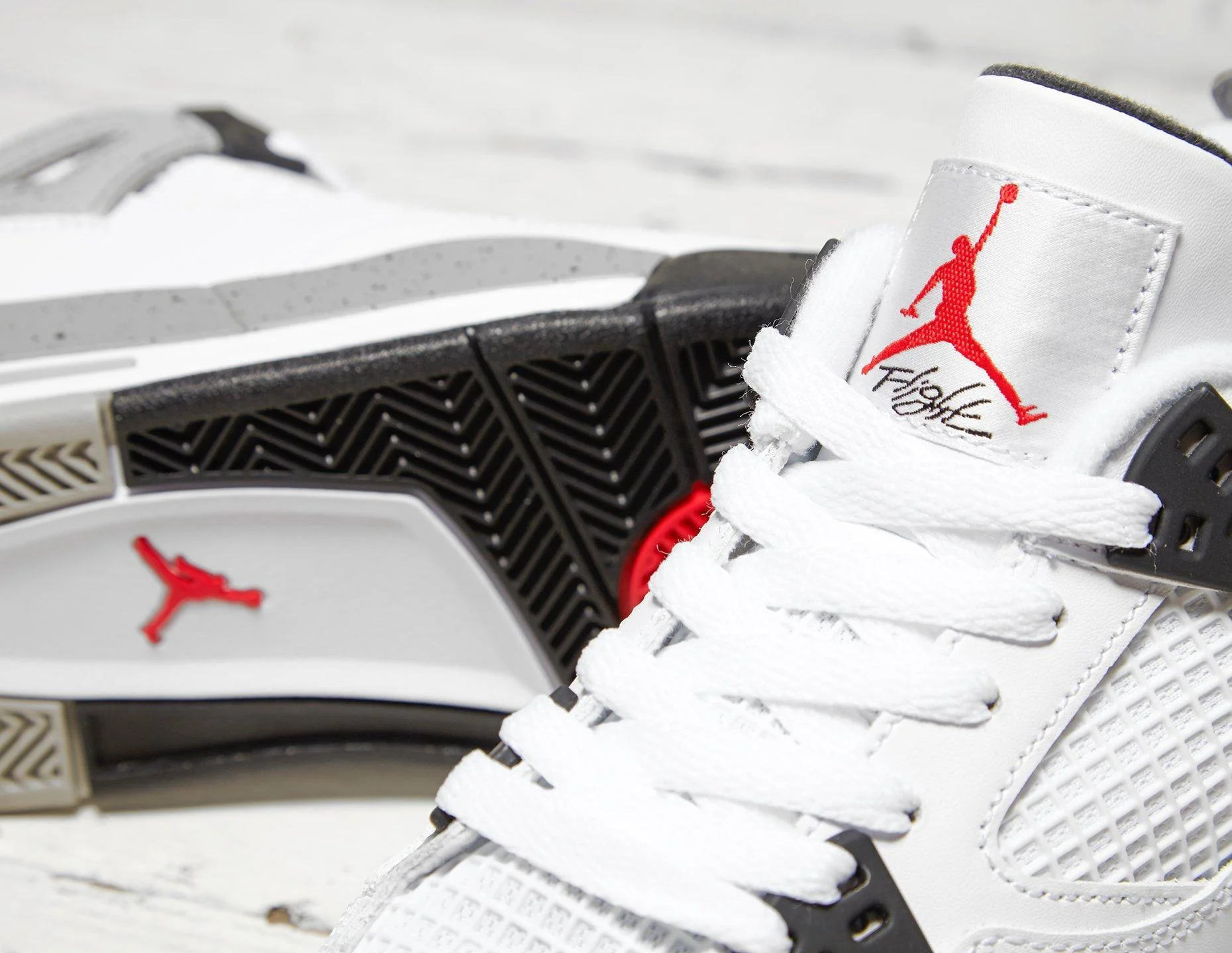 AIR JORDAN 4 89 OG WHITE CEMENT JUNIOR - Image 7