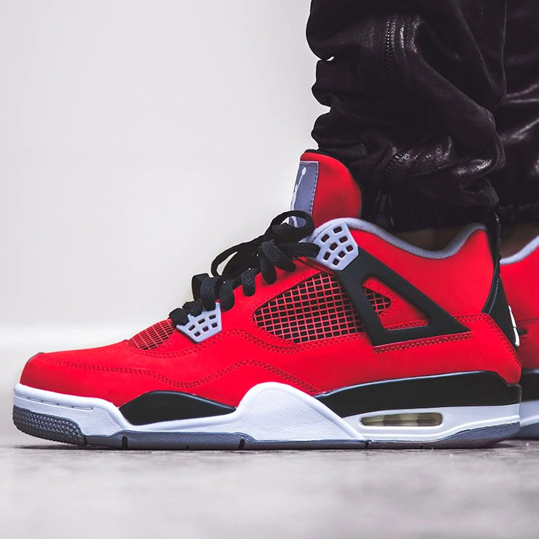 Air Jordan 4 Retro 'Toro Bravo' - Image 7