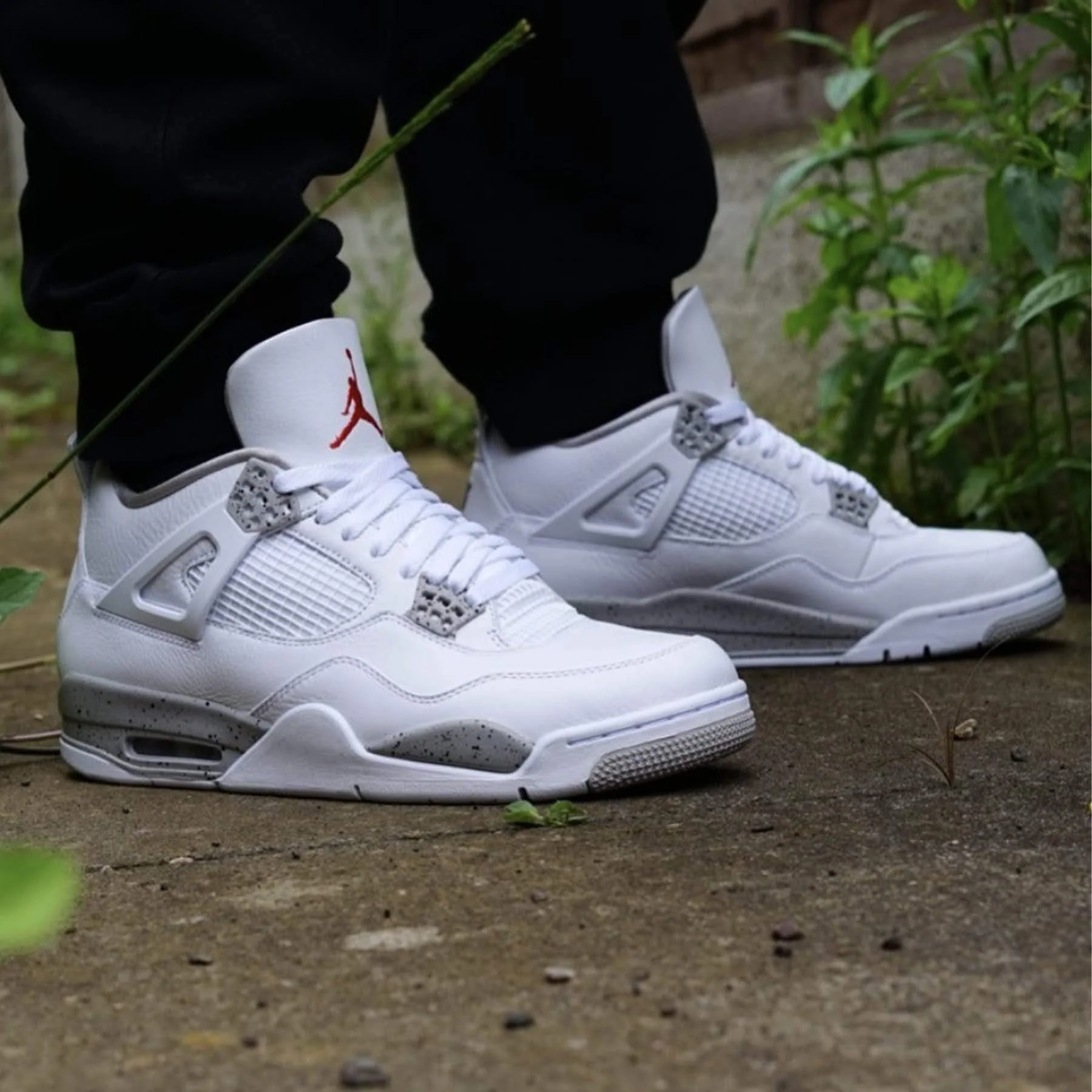 Air Jordan 4 Retro 'White Oreo' - Image 4