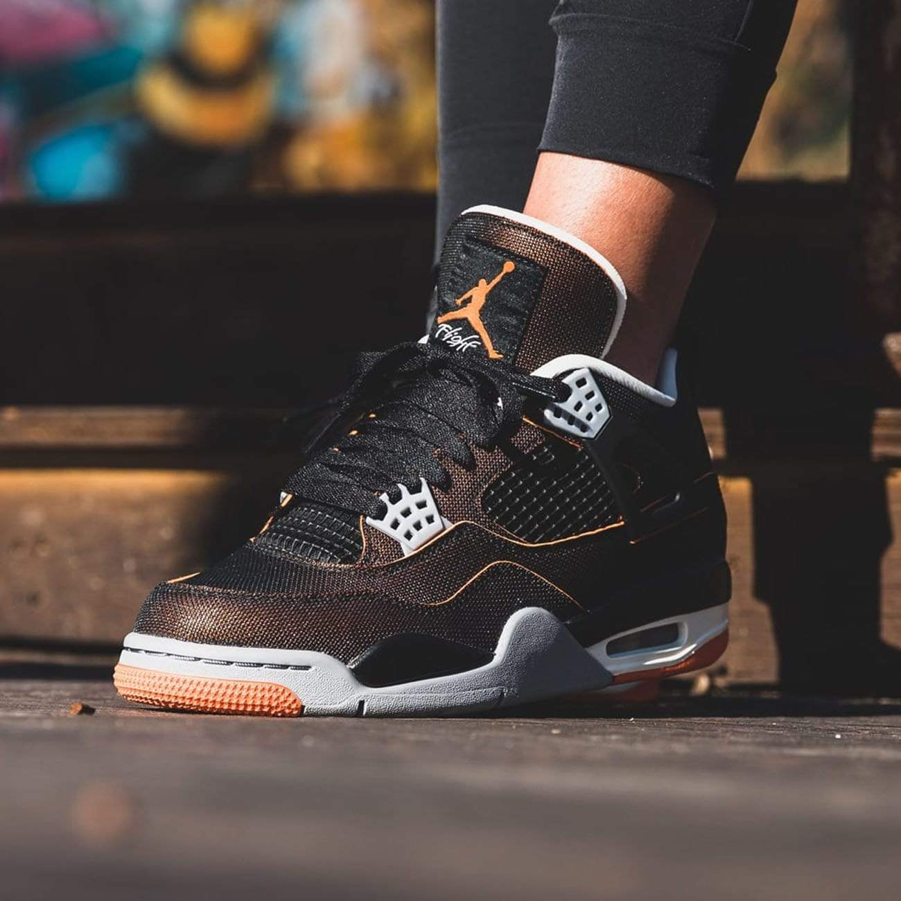 Air Jordan 4 Wmns Retro 'Starfish' - Image 6