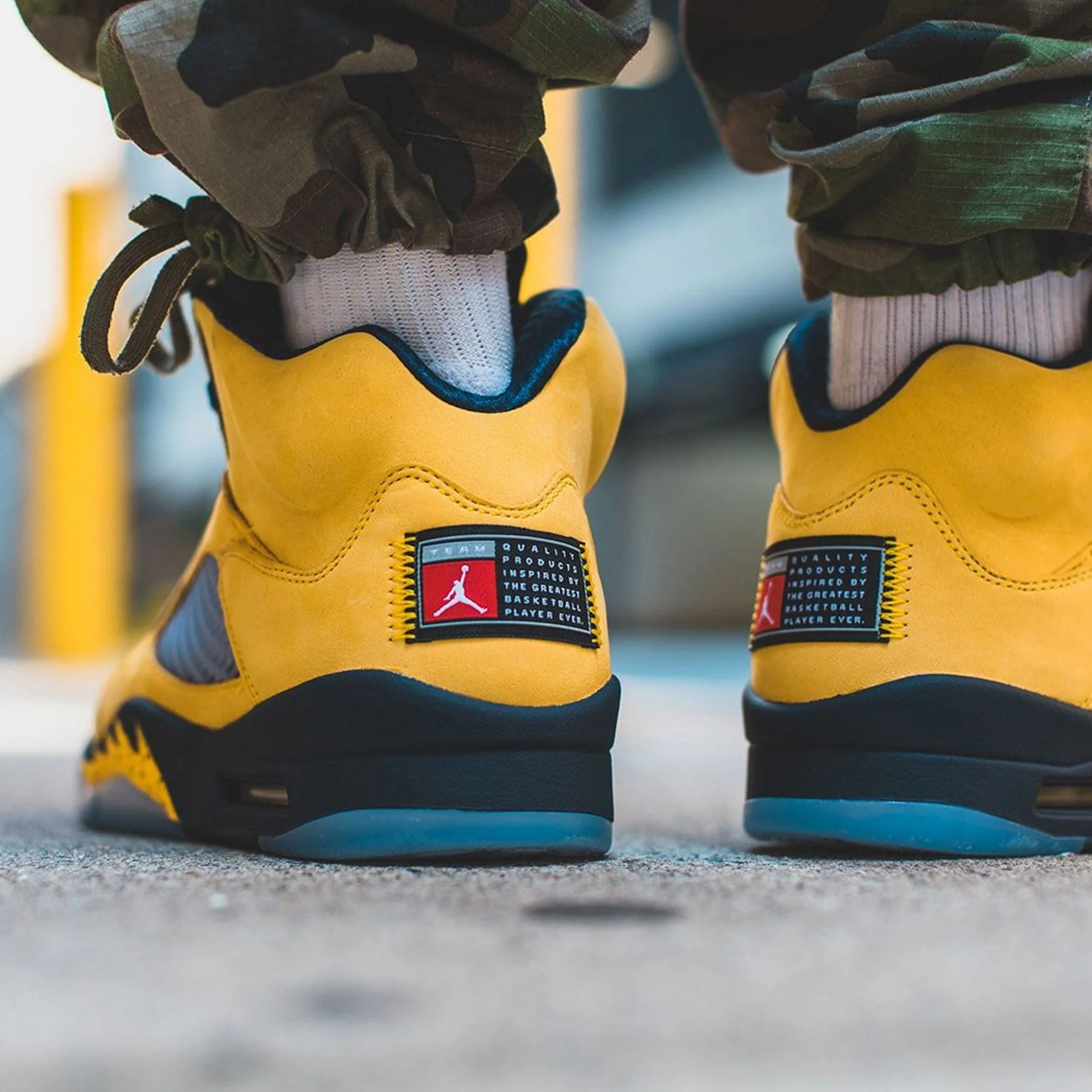 Air Jordan 5 Retro SP 'Michigan' - Image 7