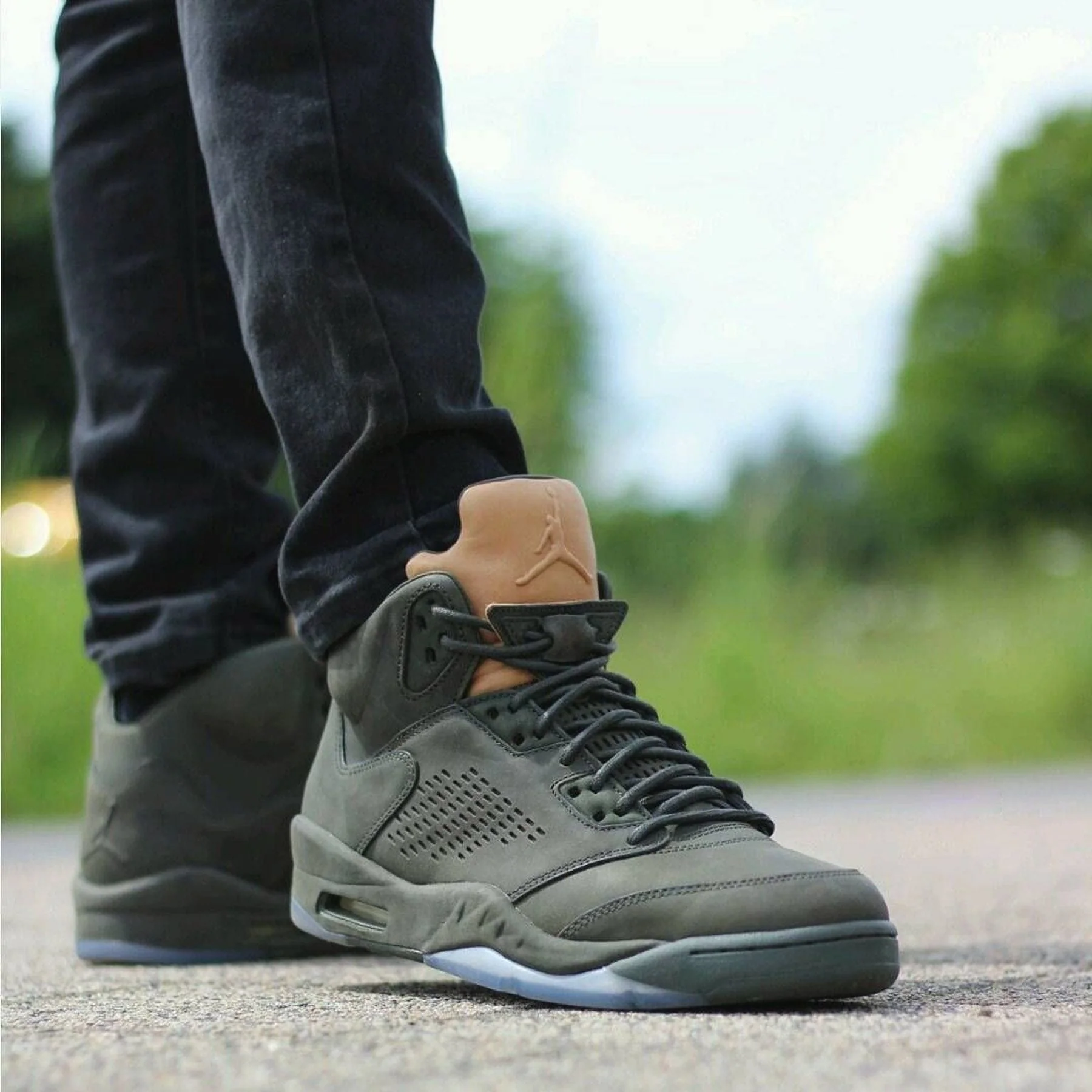 Air Jordan 5 Retro Premium 'Take Flight' - Image 6