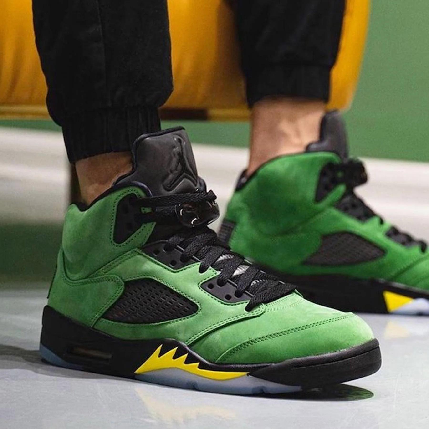 Air Jordan 5 Retro SE 'Oregon' - Image 8