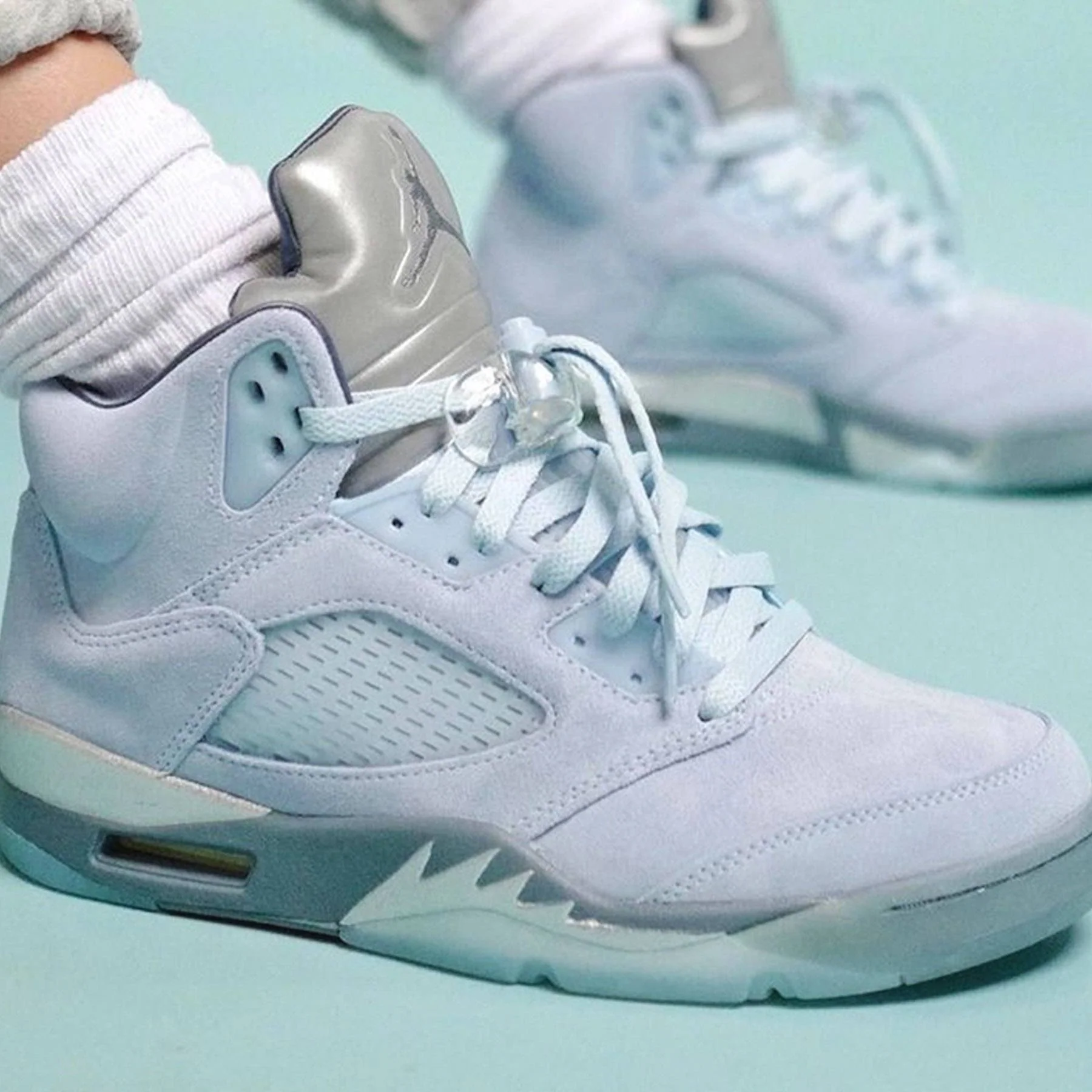 Air Jordan 5 Retro Wmns 'Blue Bird' - Image 6