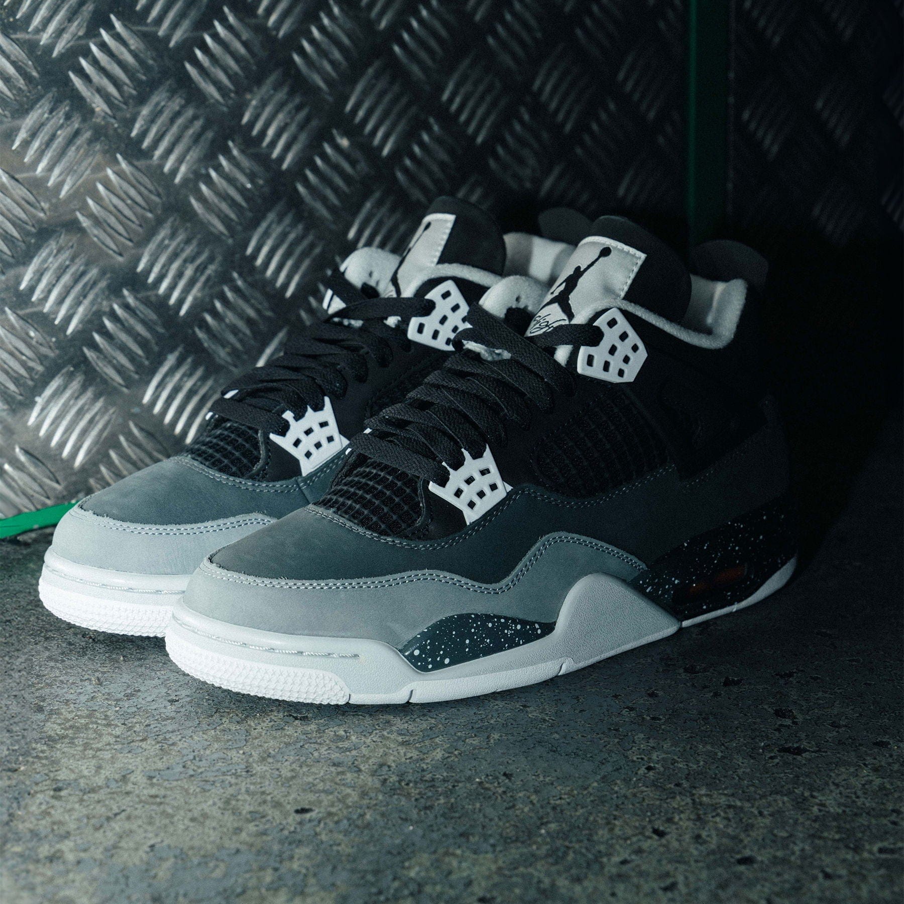 Air Jordan 4 Retro 'Fear' 2024 - Image 6