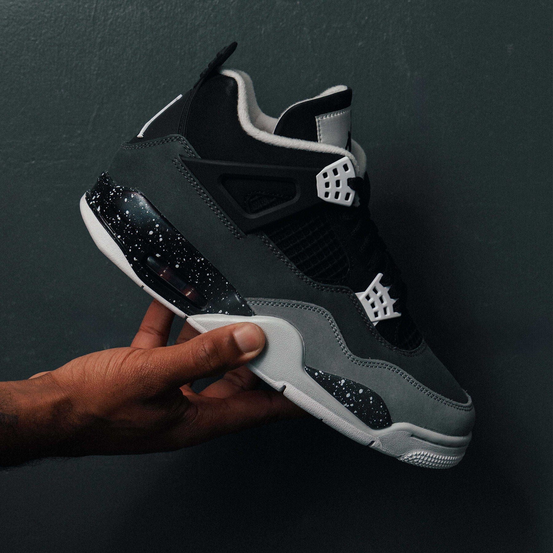 Air Jordan 4 Retro 'Fear' 2024 - Image 7