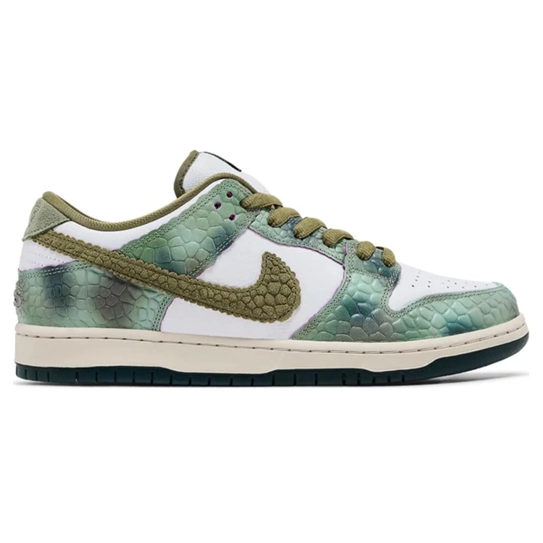 Alexis Sablone x Nike Dunk Low SB 'Chameleon' - Image 2