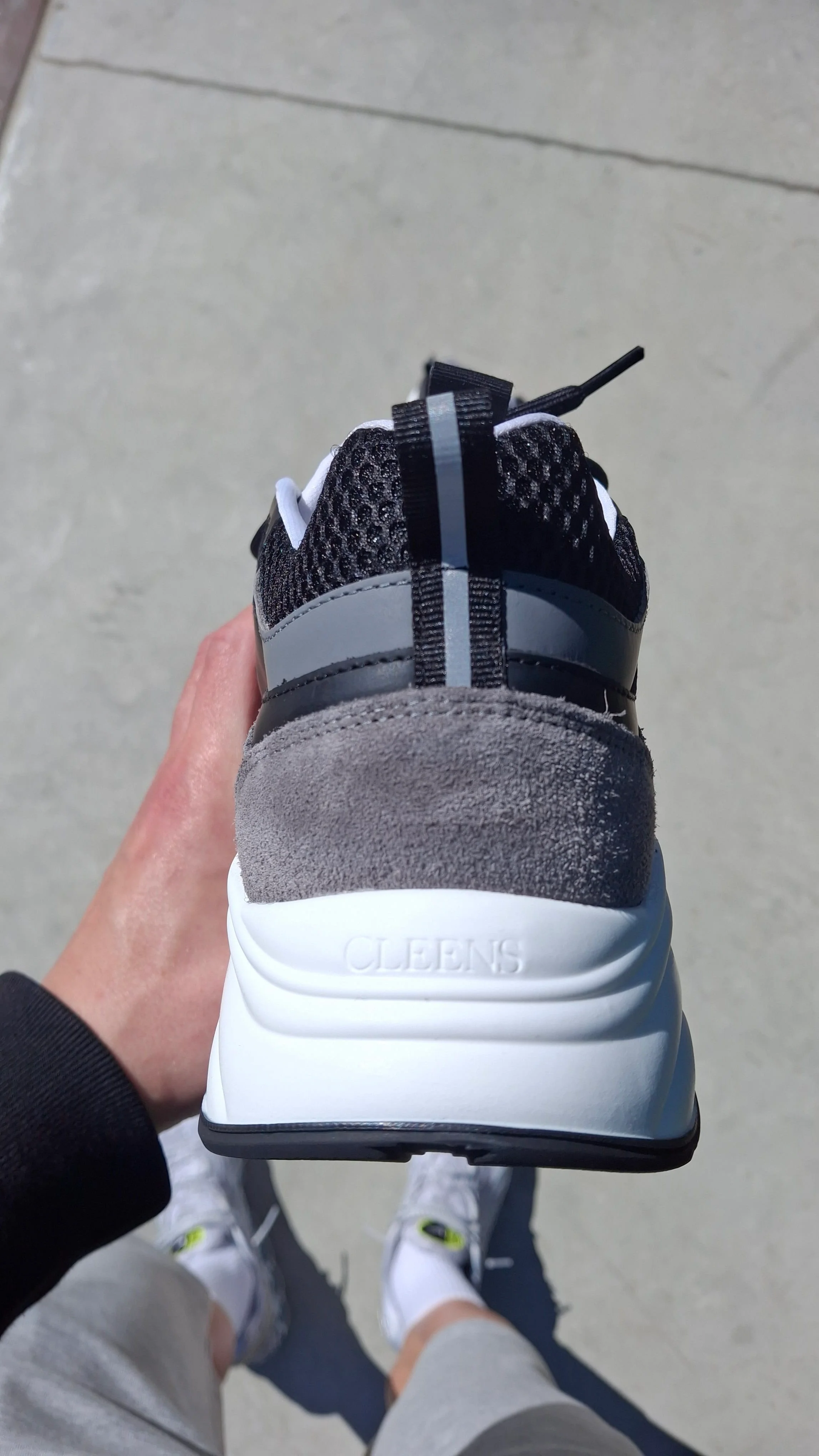 Cleens Aero Runner 'Carbon' - Image 7