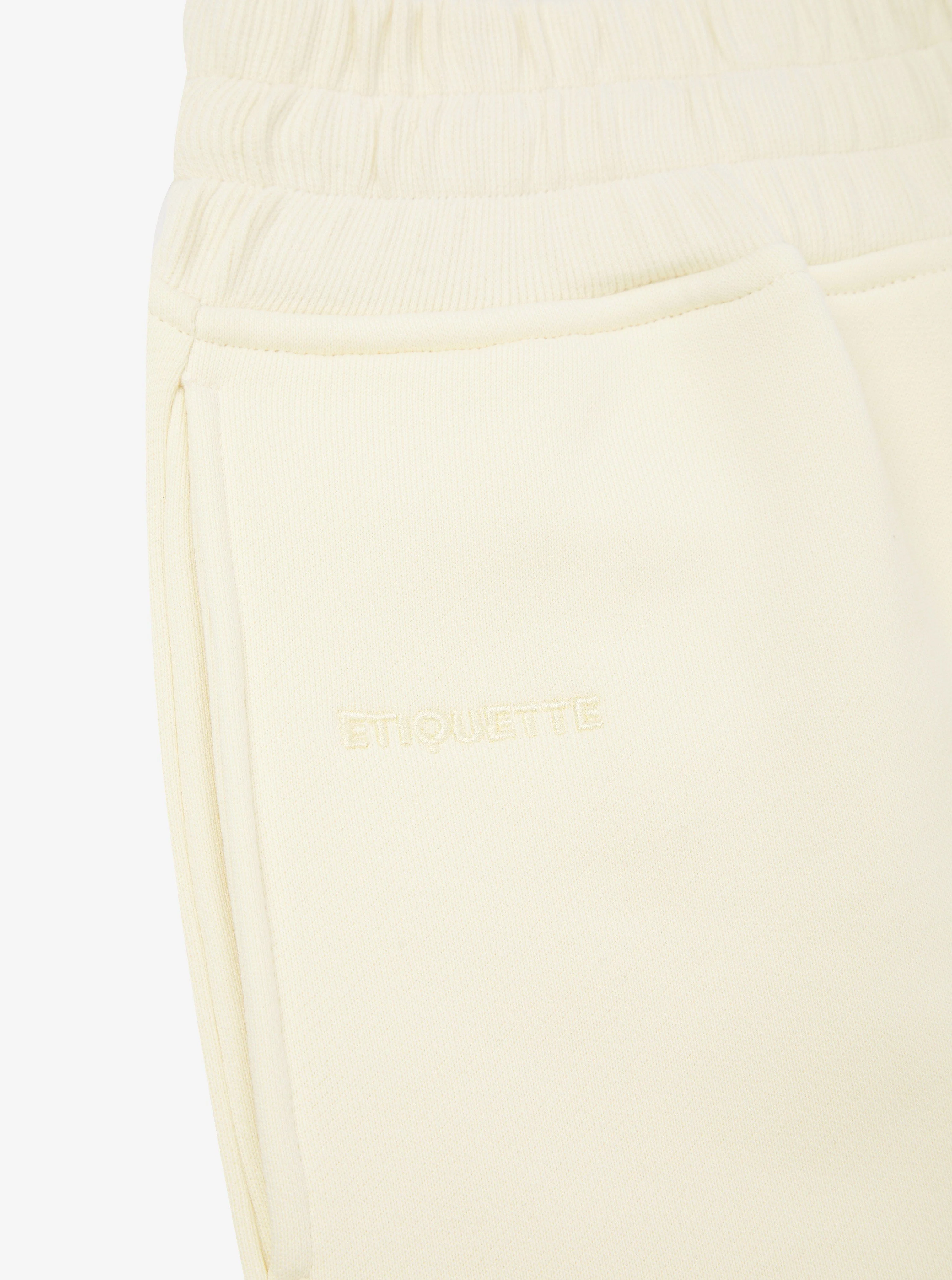 Etiquette Core Short 'Buttermilk' - Image 4