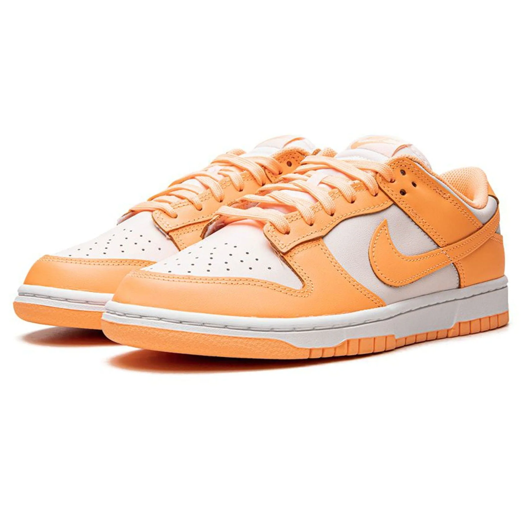 Nike Dunk Low Wmns 'Peach Cream' - Image 3