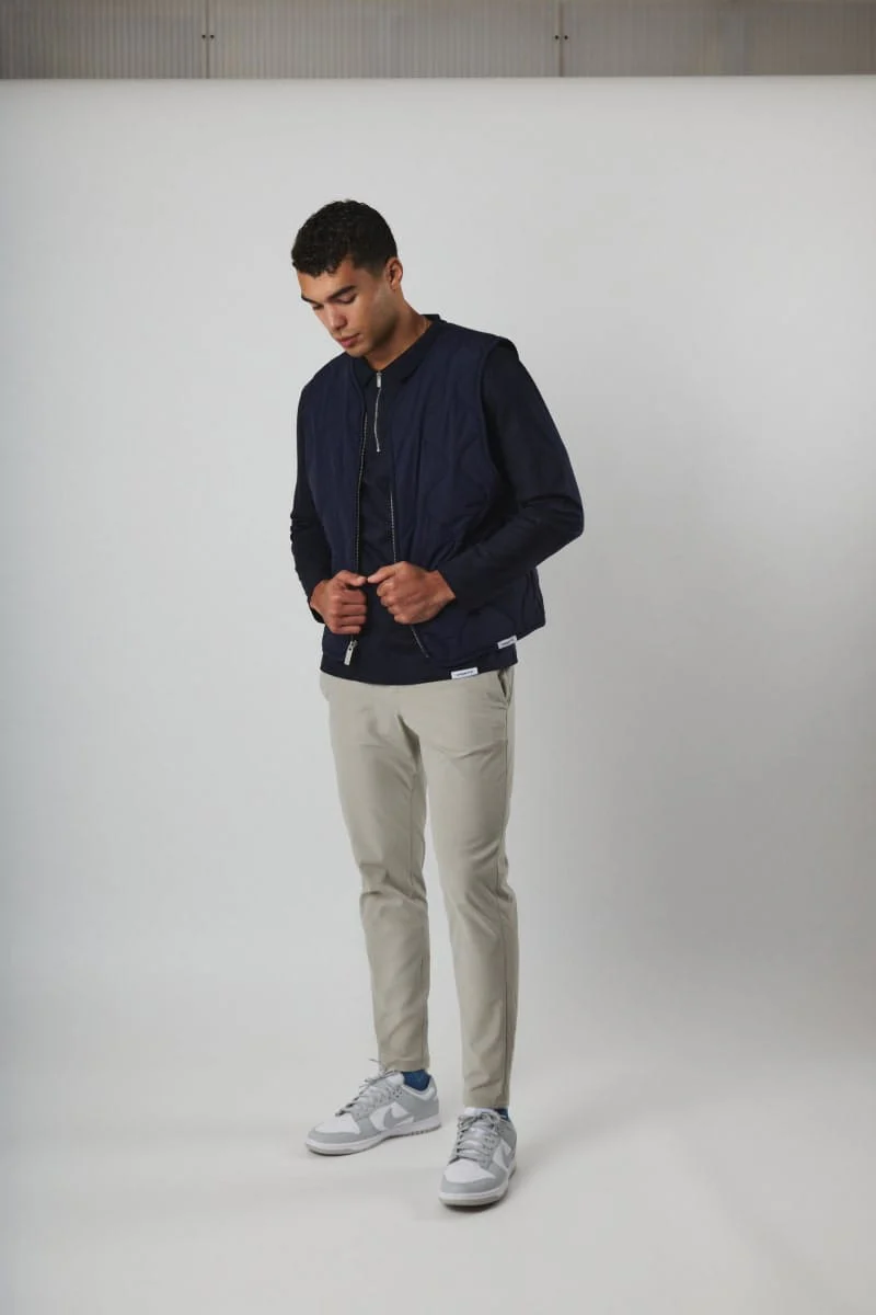 Etiquette Liner Vest 'Navy' - Image 3