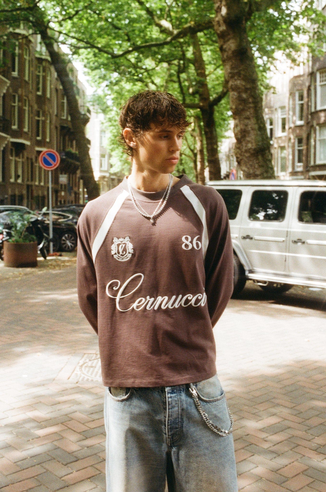 Cernucci Long Sleeve Contrast Panel T-Shirt - Coffee - Image 2