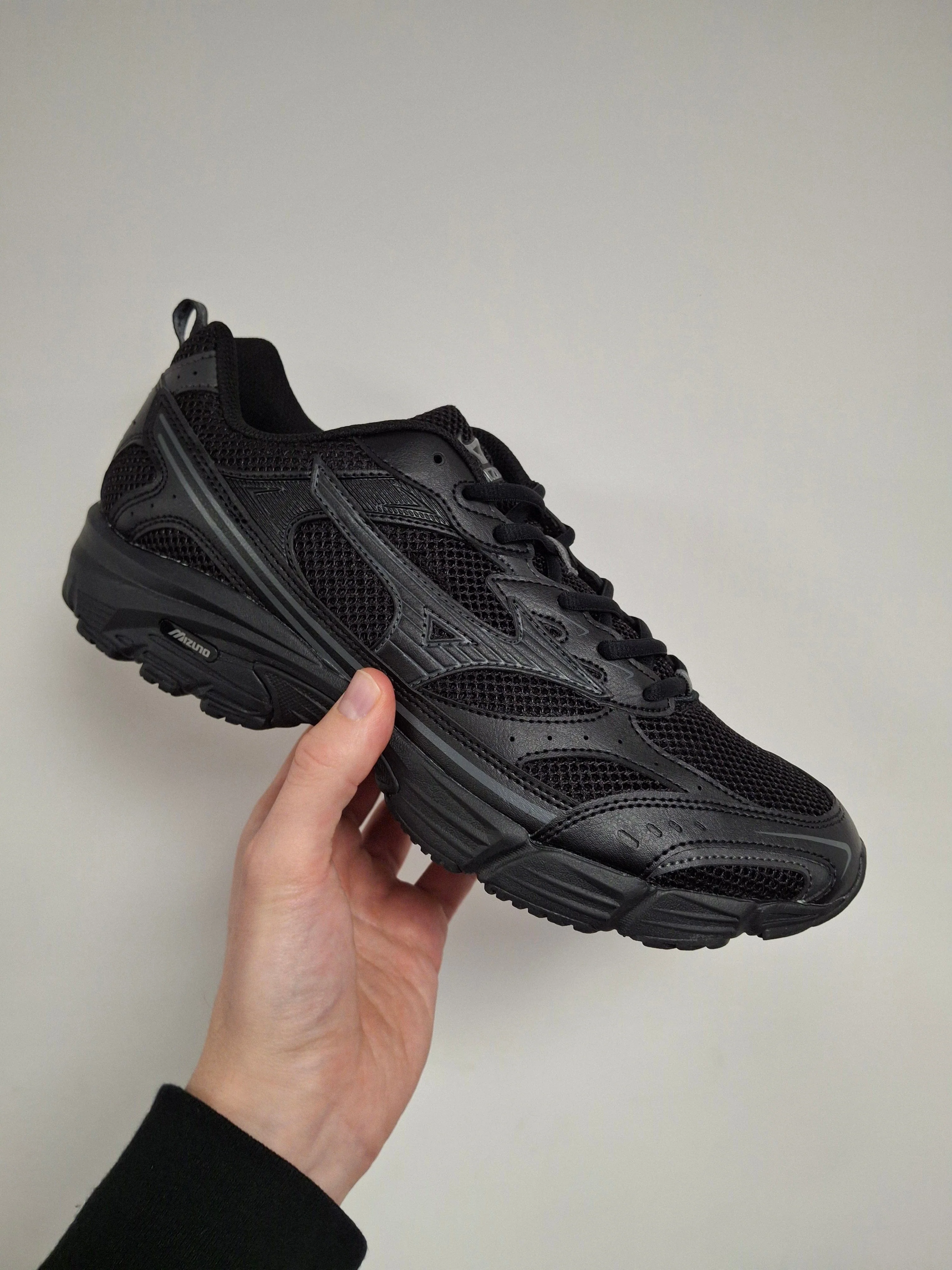 Mizuno MXR Sport 'Black' - Image 3