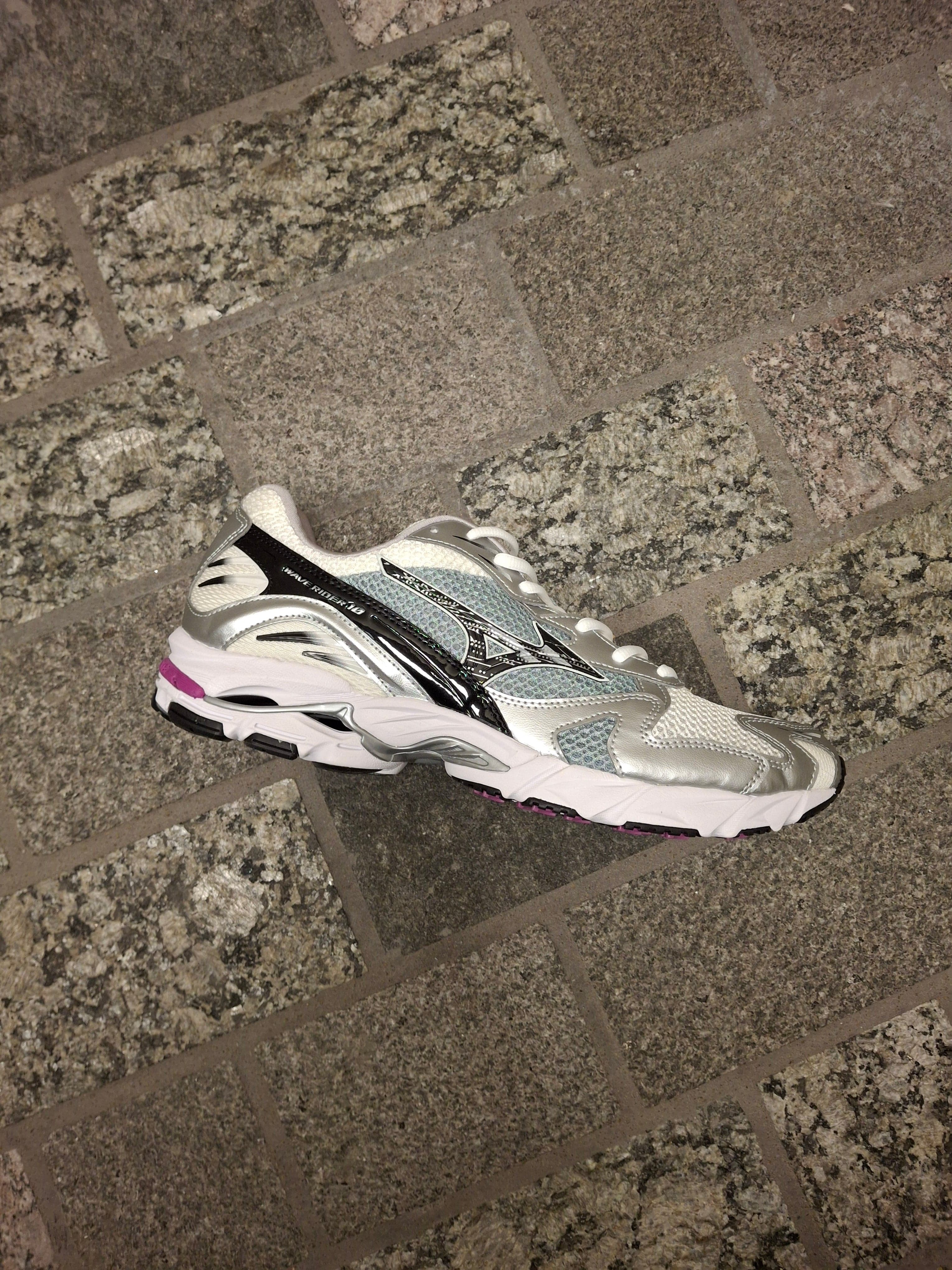 Mizuno Wave Rider 10 Sport 'Snow White Black Slate' - Image 5