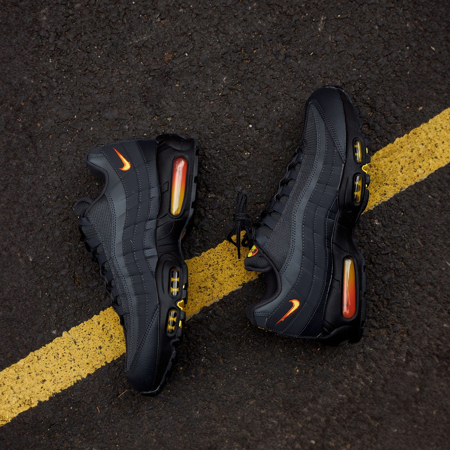 Nike Air Max 95 'Anthracite Opti Yellow' - Image 3