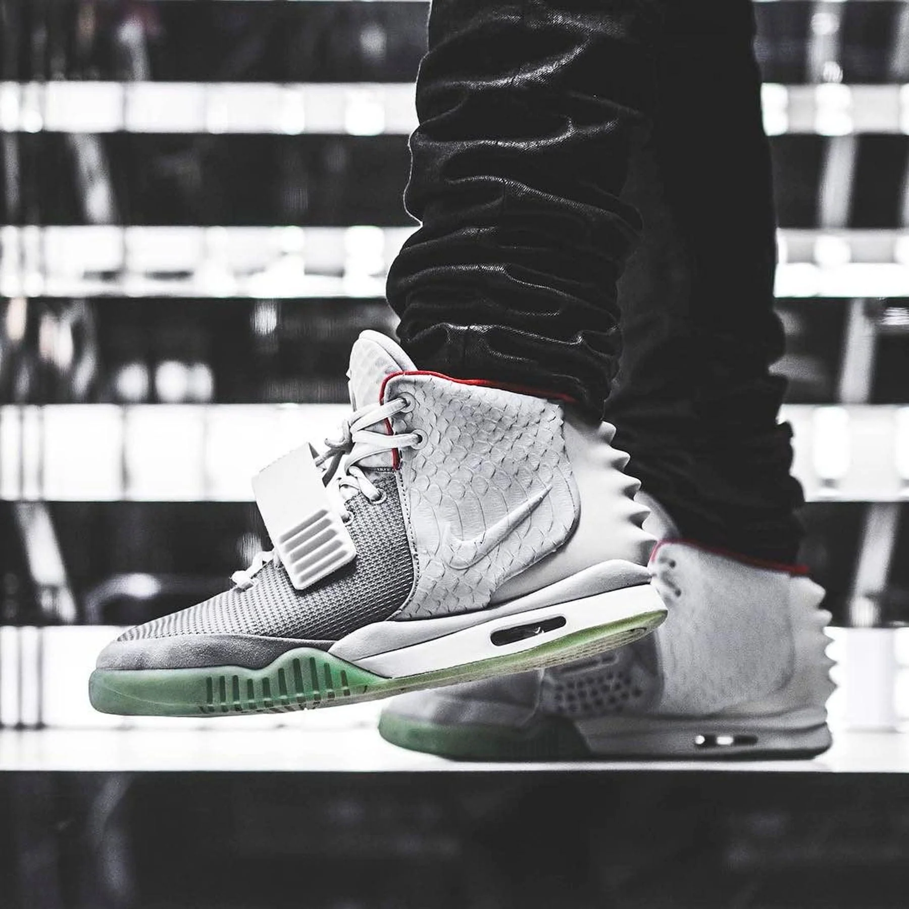 Nike Air Yeezy 2 NRG 'Pure Platinum' - Image 6