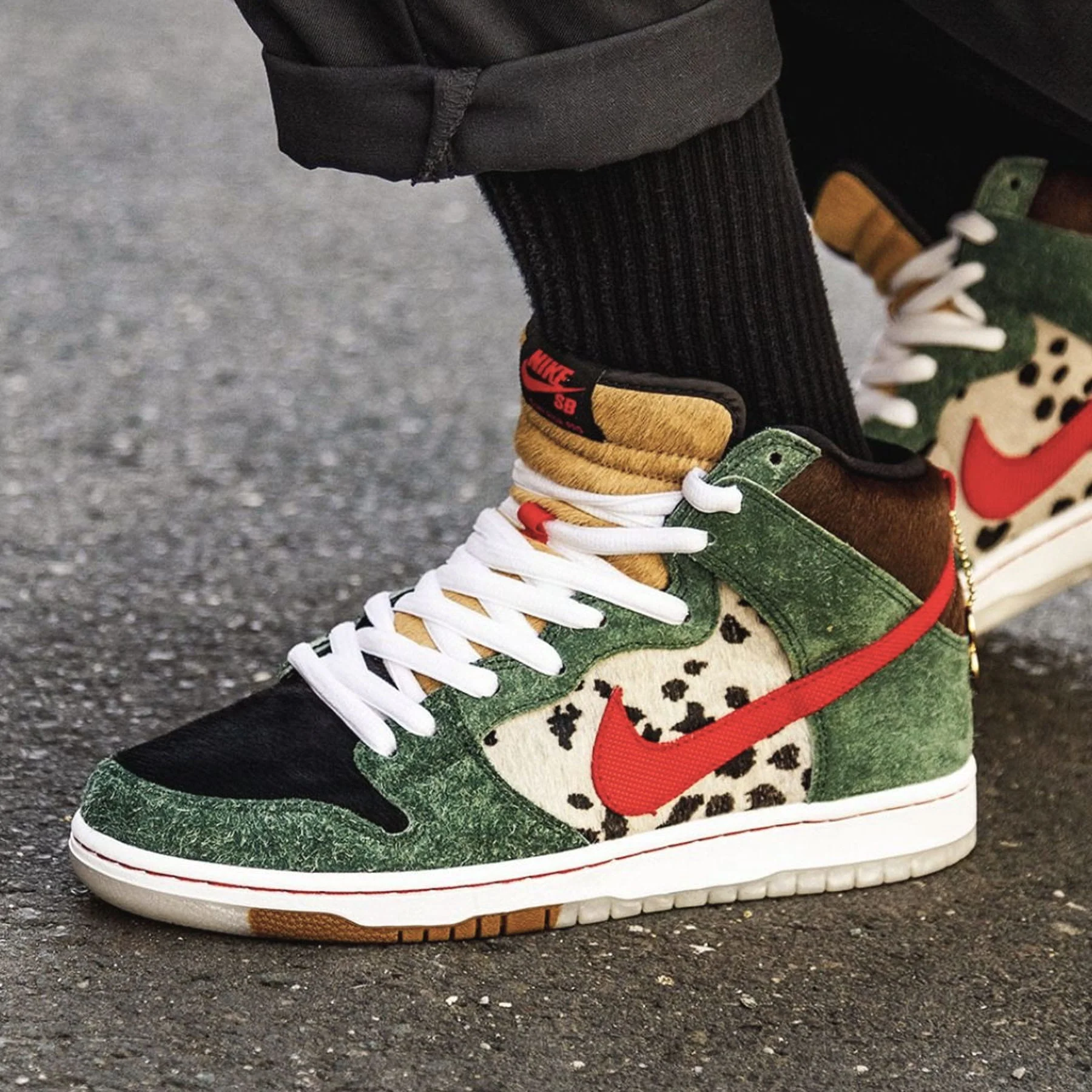 Nike Dunk High SB 'Walk The Dog' - Image 7