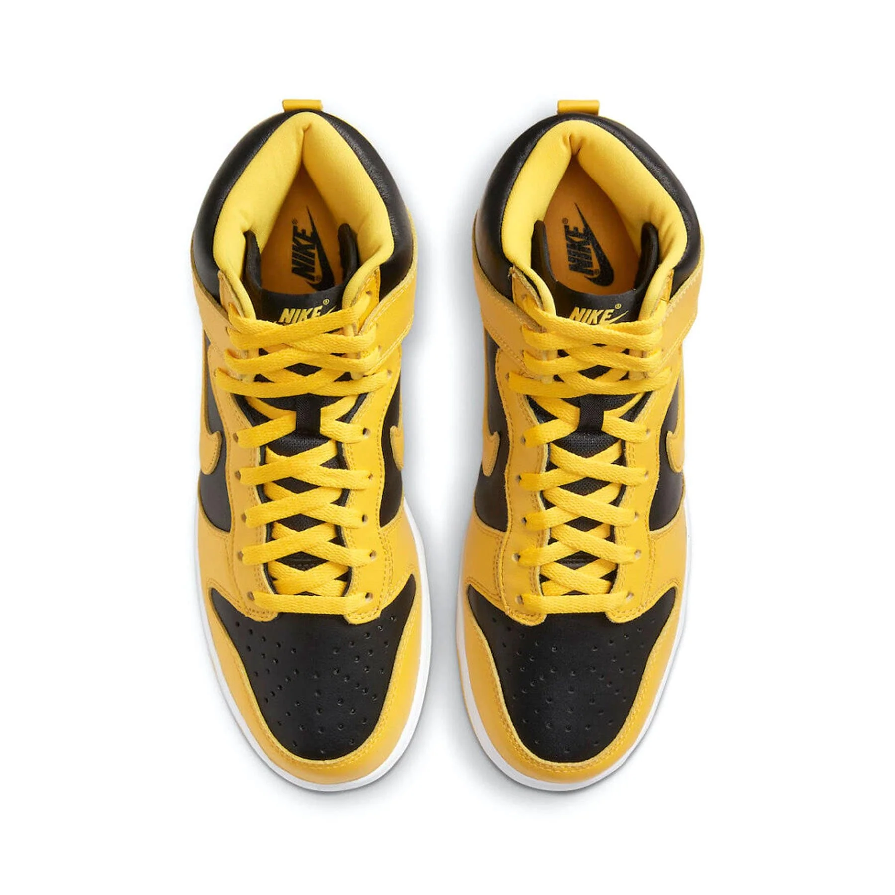 Nike Dunk High SP 'Iowa' 2020 - Image 3