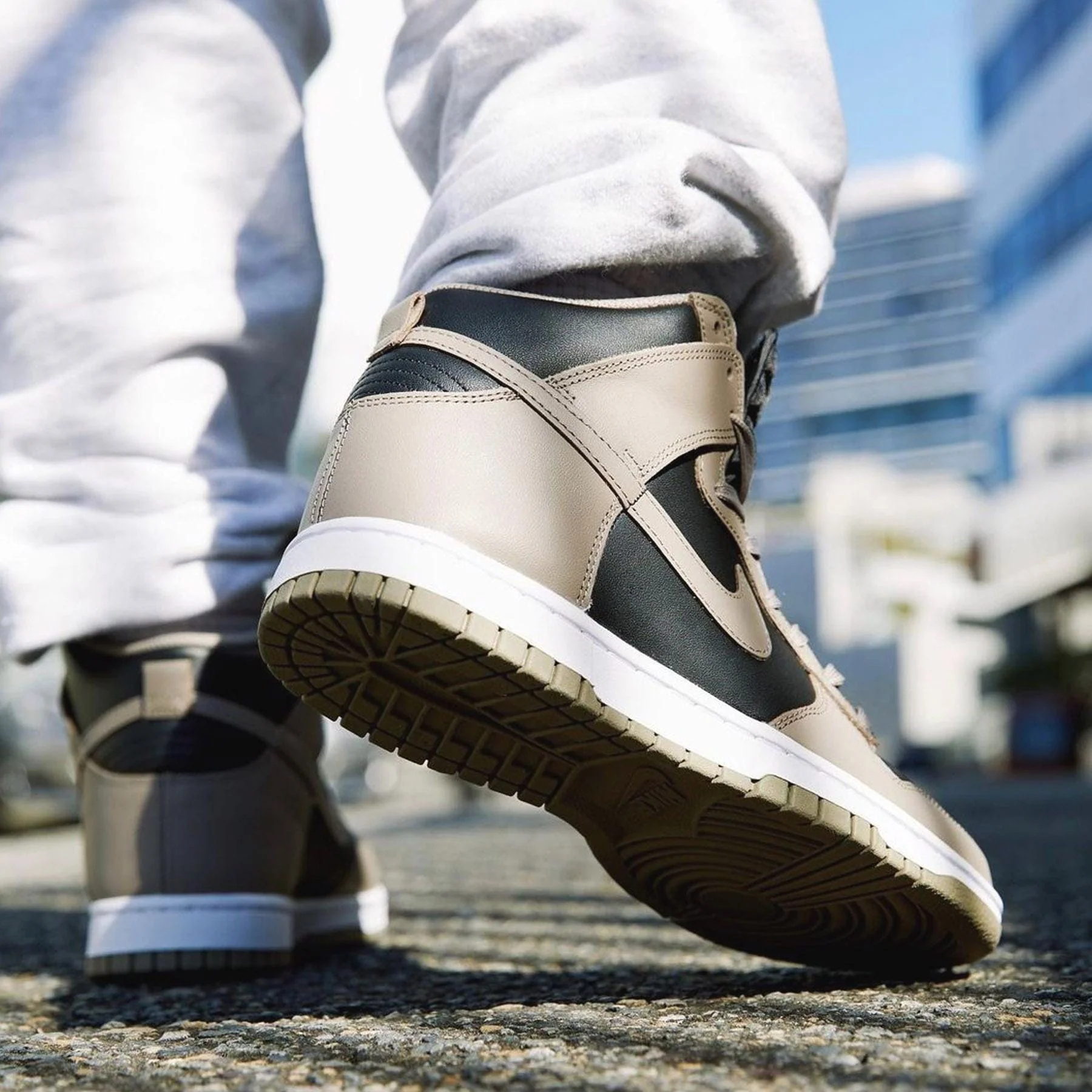 Nike Dunk High Wmns 'Moon Fossil' - Image 7