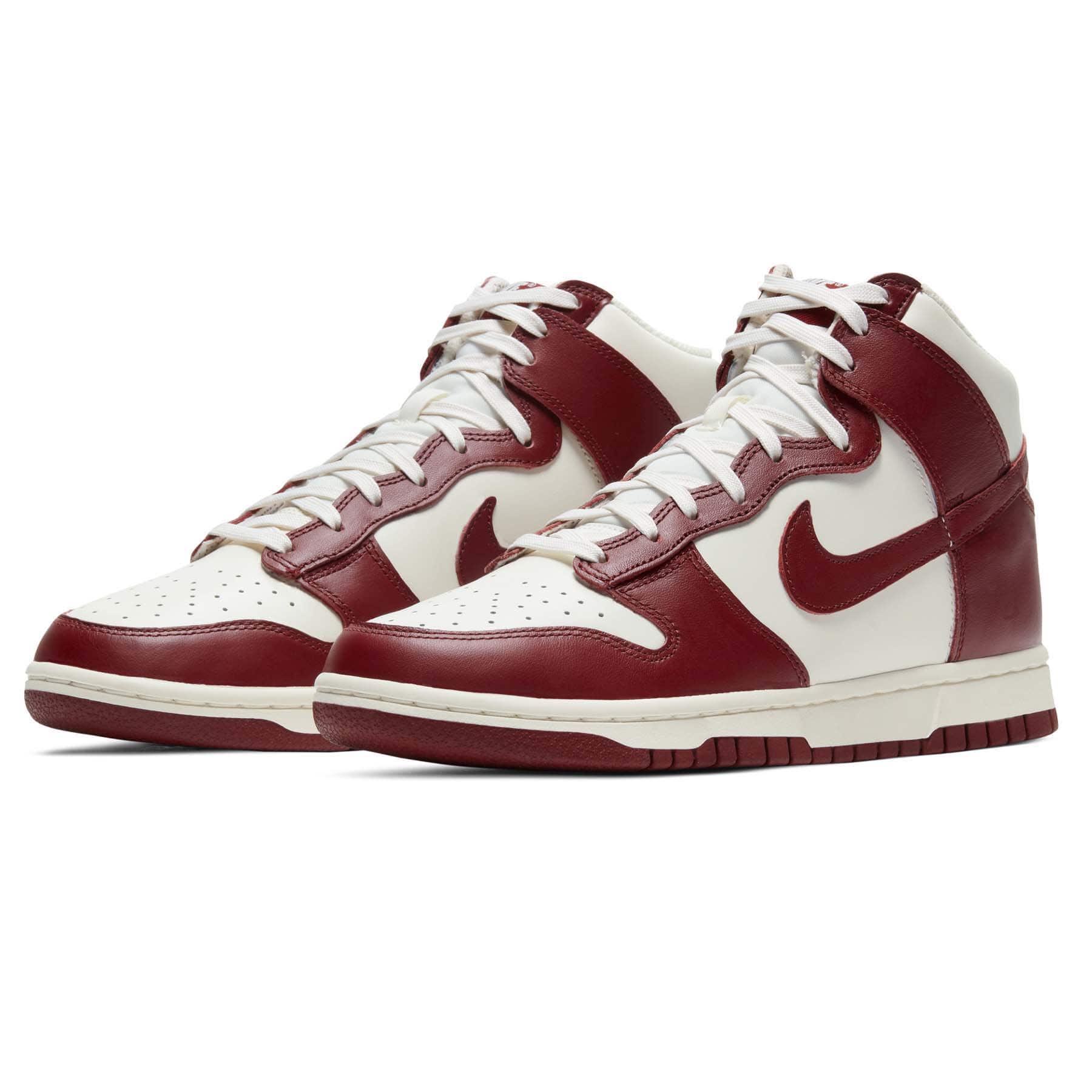 Nike Dunk High Wmns 'Team Red' - Image 2