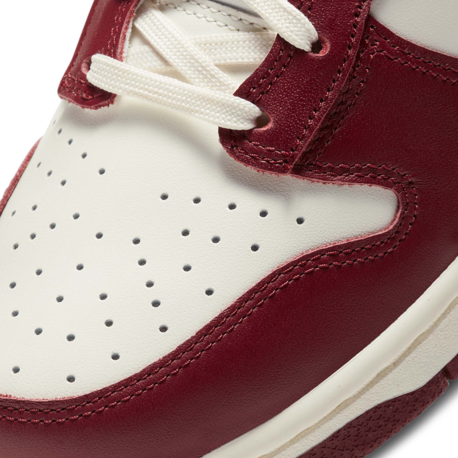 Nike Dunk High Wmns 'Team Red' - Image 6