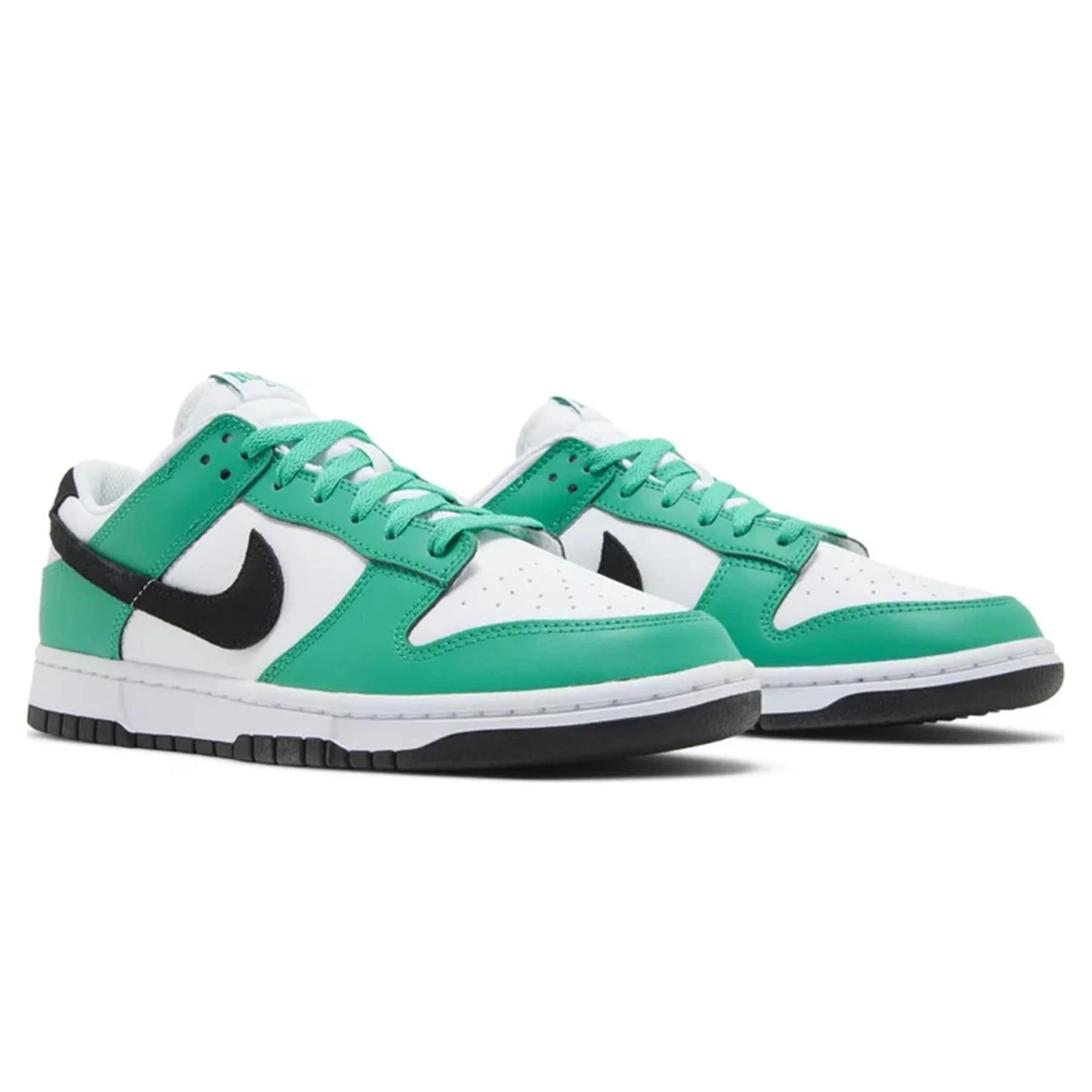 Nike Dunk Low 'Celtics' - Image 3