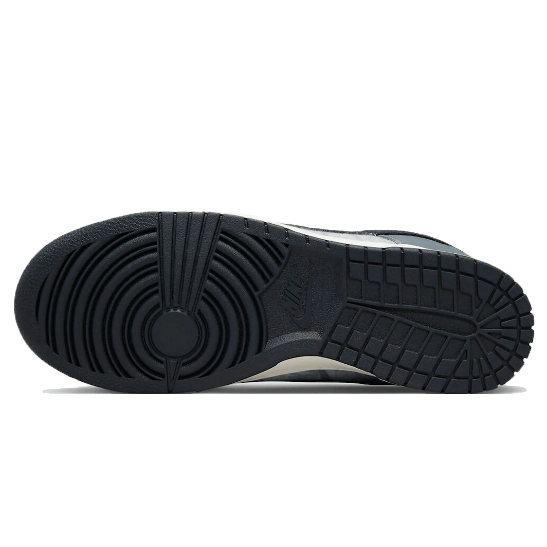 Nike Dunk Low 'Copy Paste' - Image 4