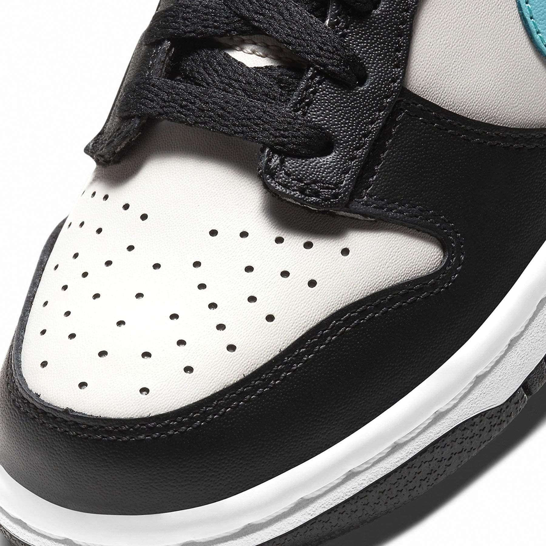 Nike Dunk Low GS ‘Tiffany’ - Image 6
