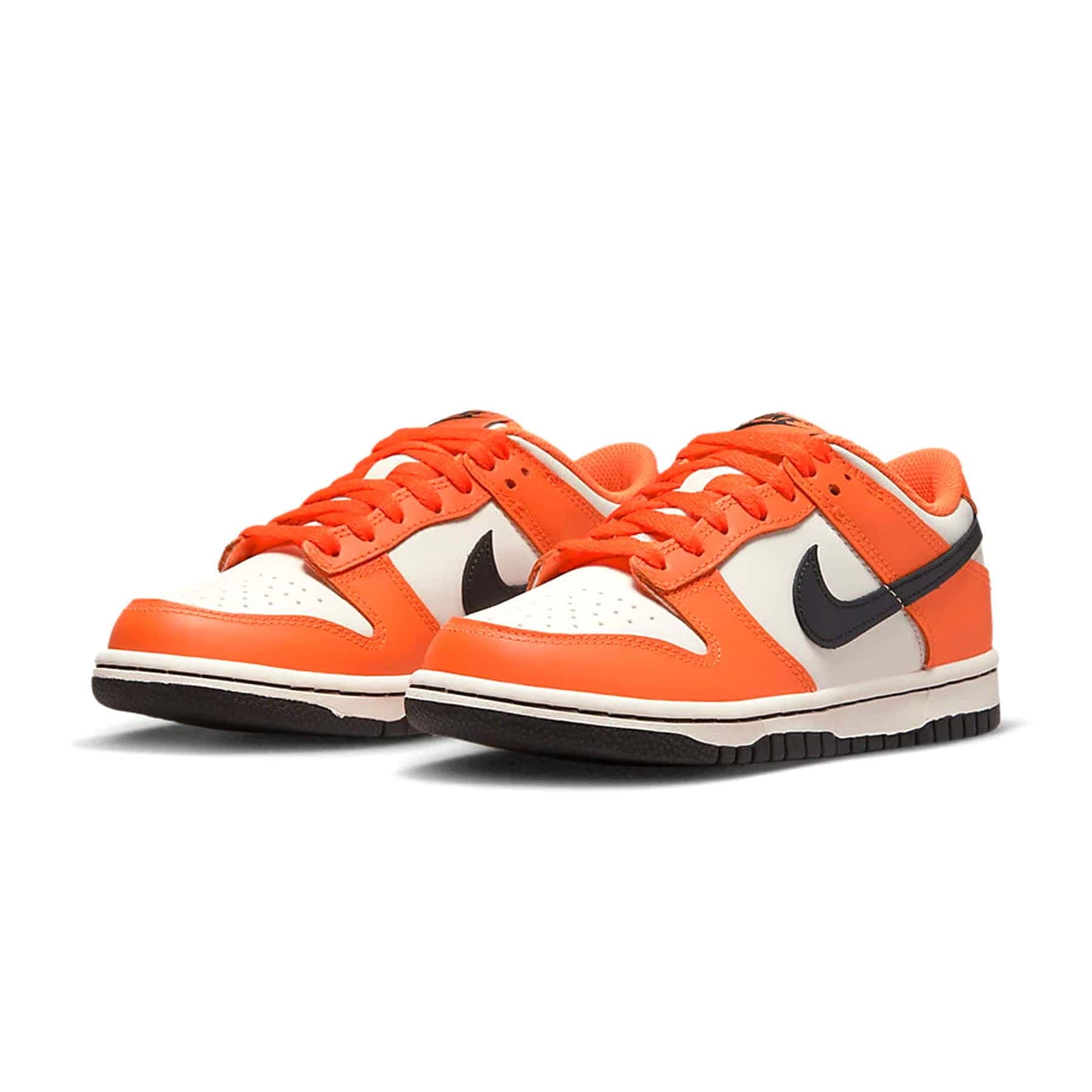 Nike Dunk Low GS Halloween 2022 - Image 2