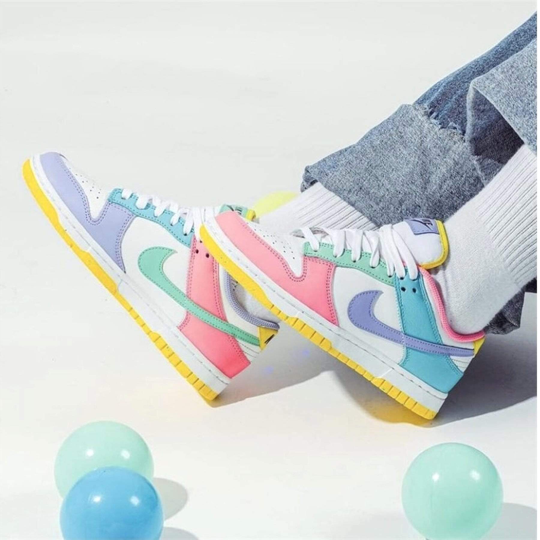 Nike Dunk Low SE WMNS 'Easter' - Image 6