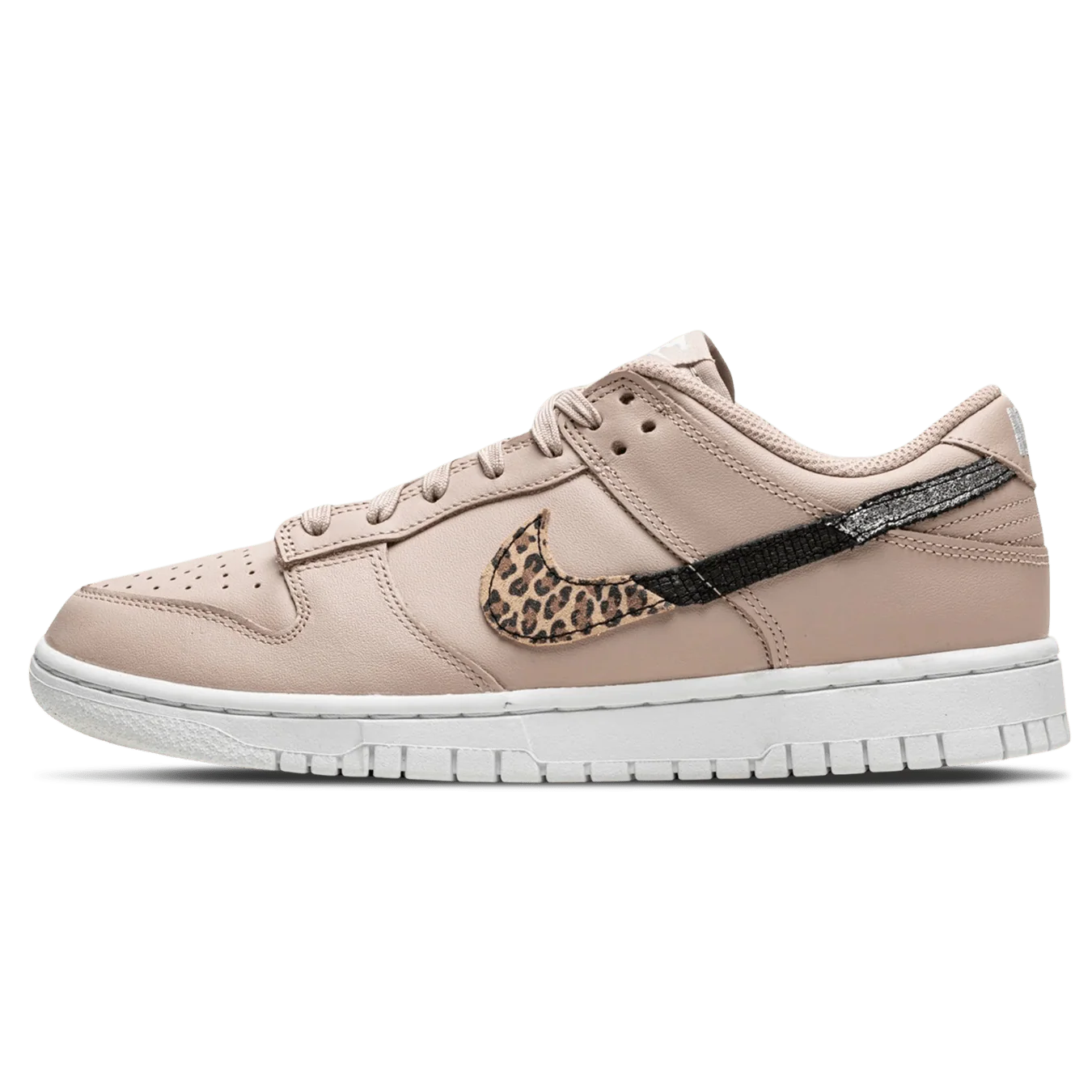 Nike Dunk Low SE Wmns 'Primal Pink'
