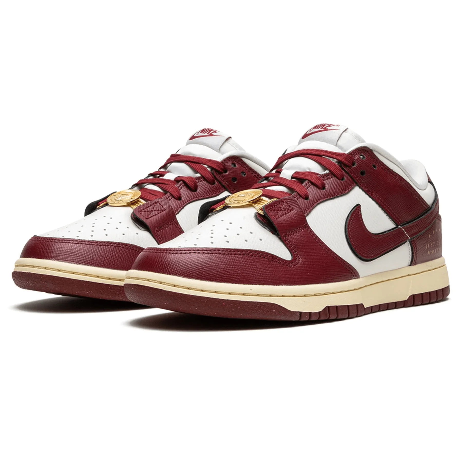 Nike Dunk Low SE Wmns 'Sisterhood - Team Red' - Image 2