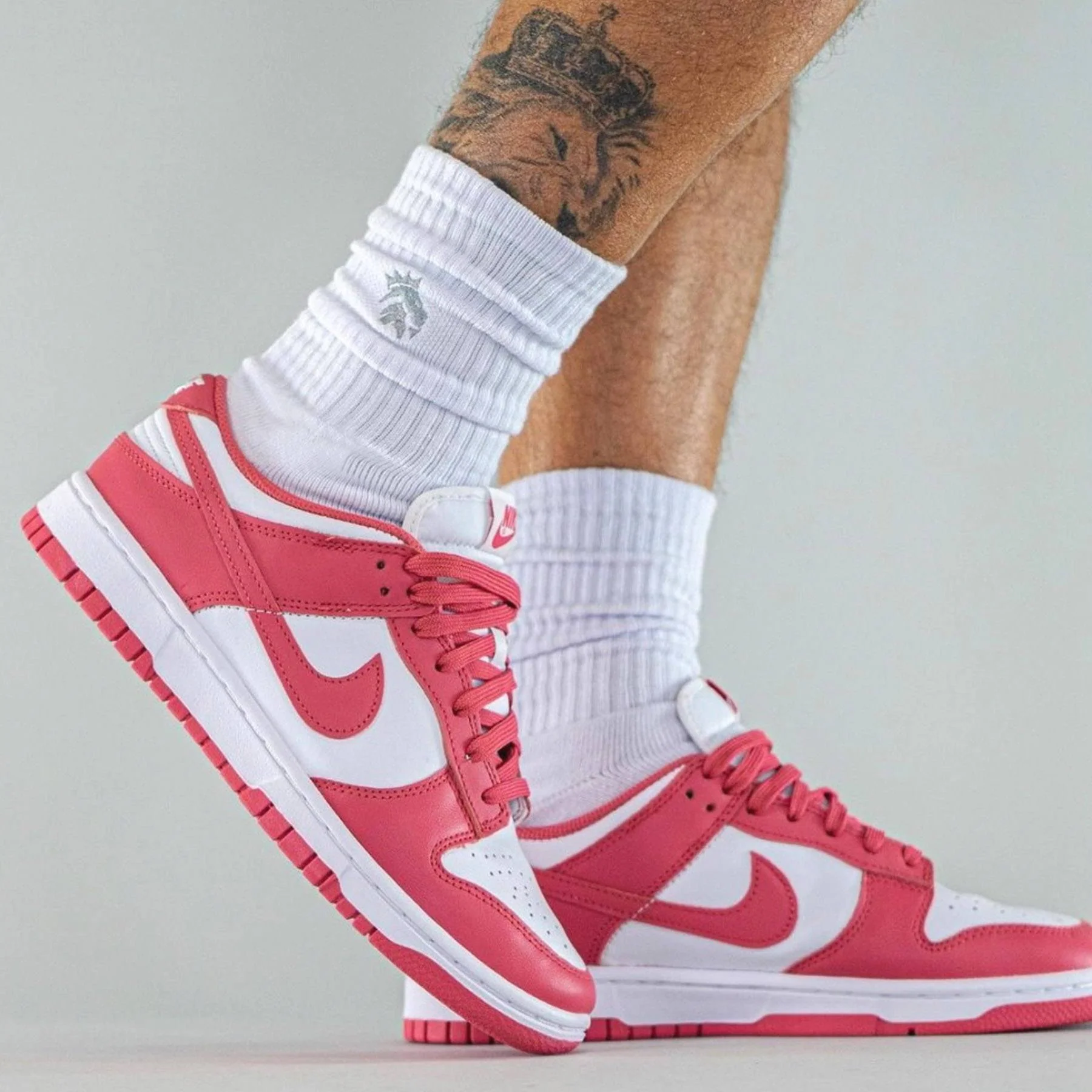 Nike Dunk Low Wmns 'Archeo Pink' - Image 6