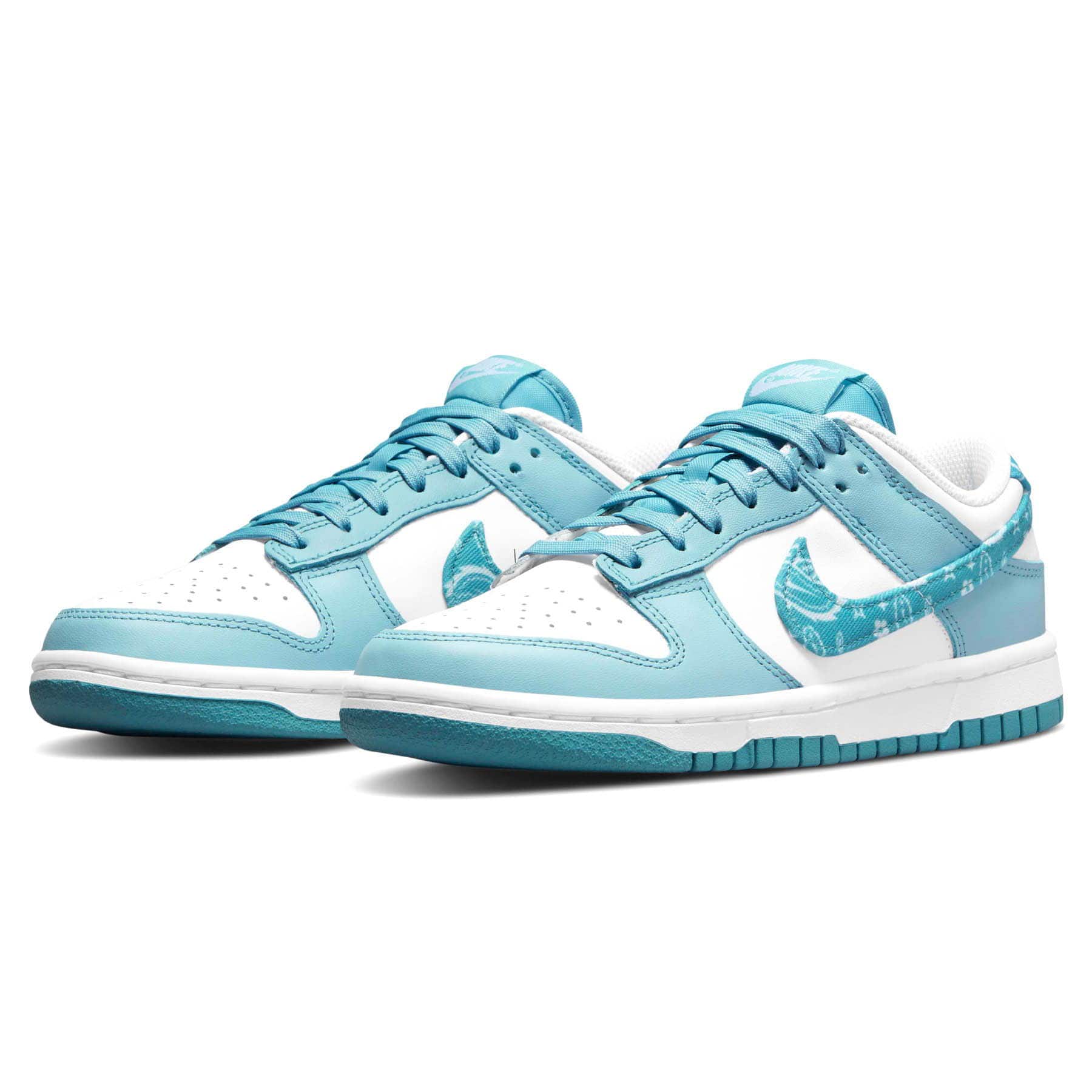 Nike Dunk Low Wmns 'Blue Paisley' - Image 2