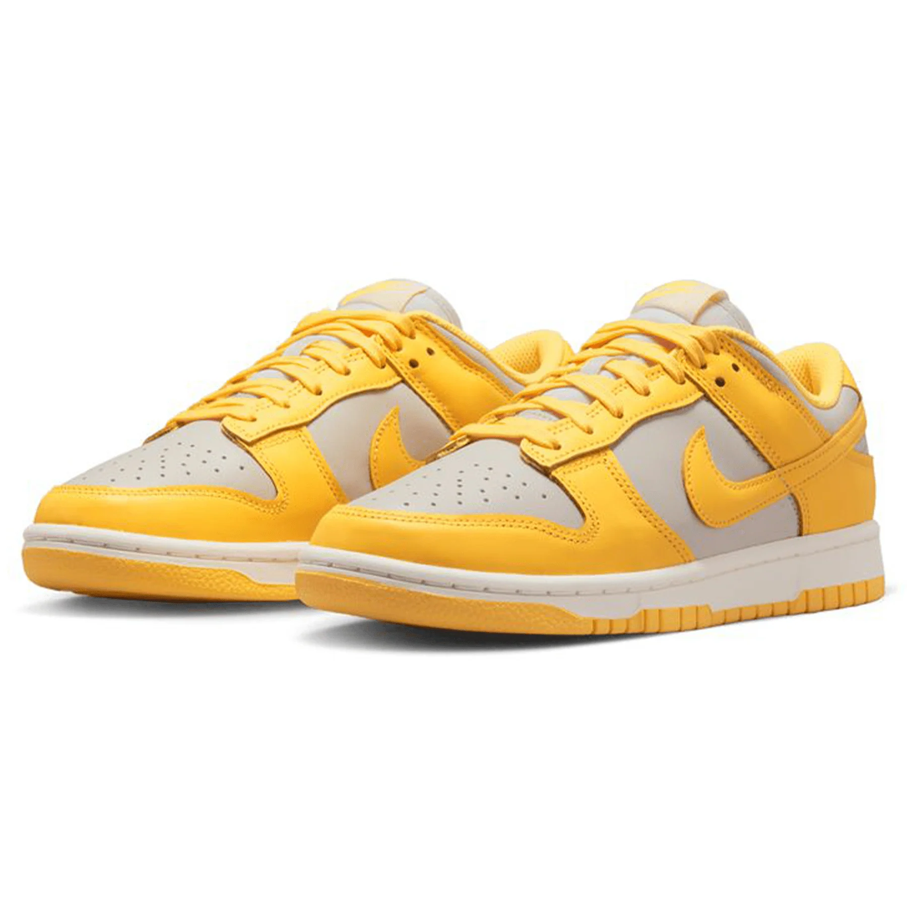 Nike Dunk Low Wmns 'Citron Pulse' - Image 2
