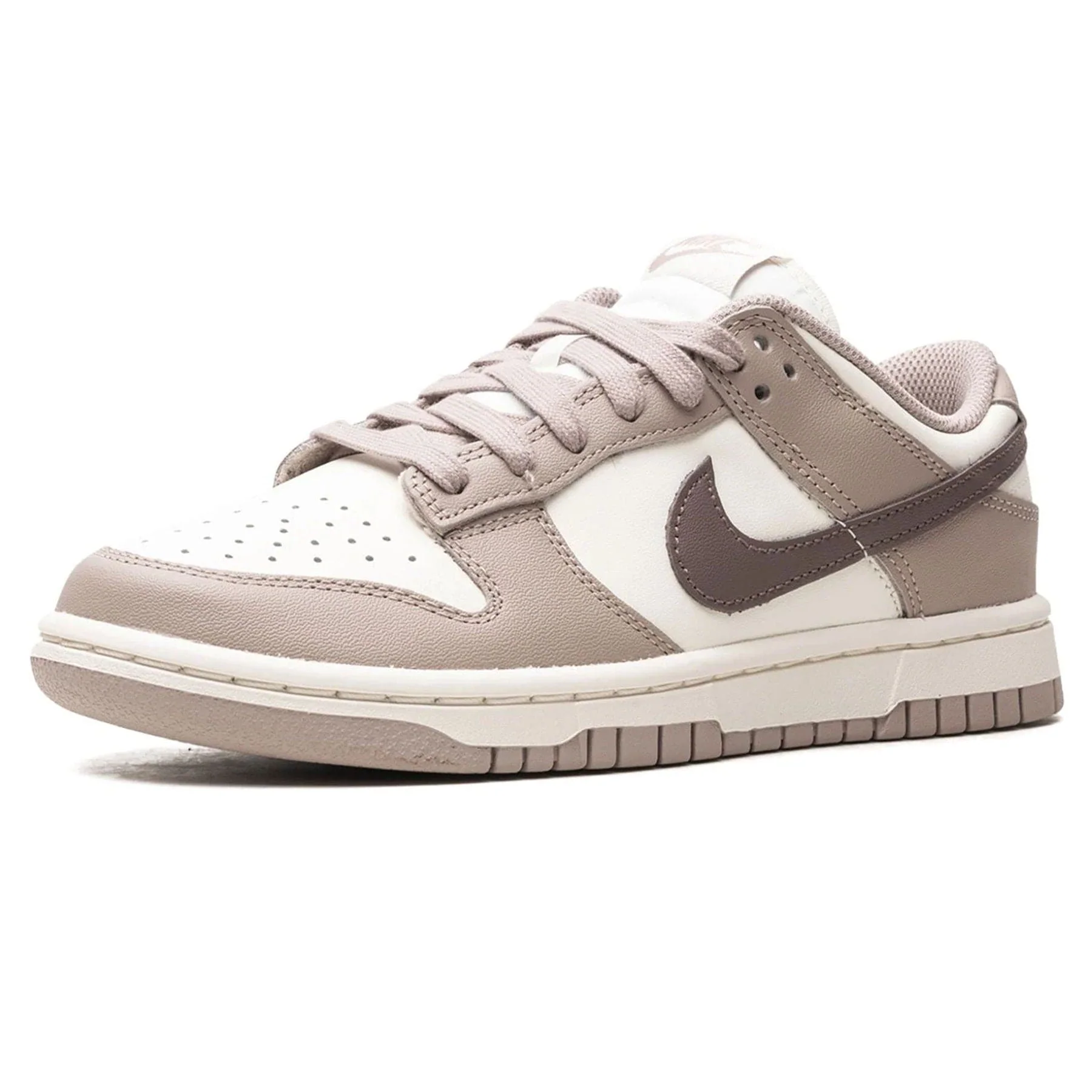 Nike Dunk Low Wmns 'Diffused Taupe' - Image 4