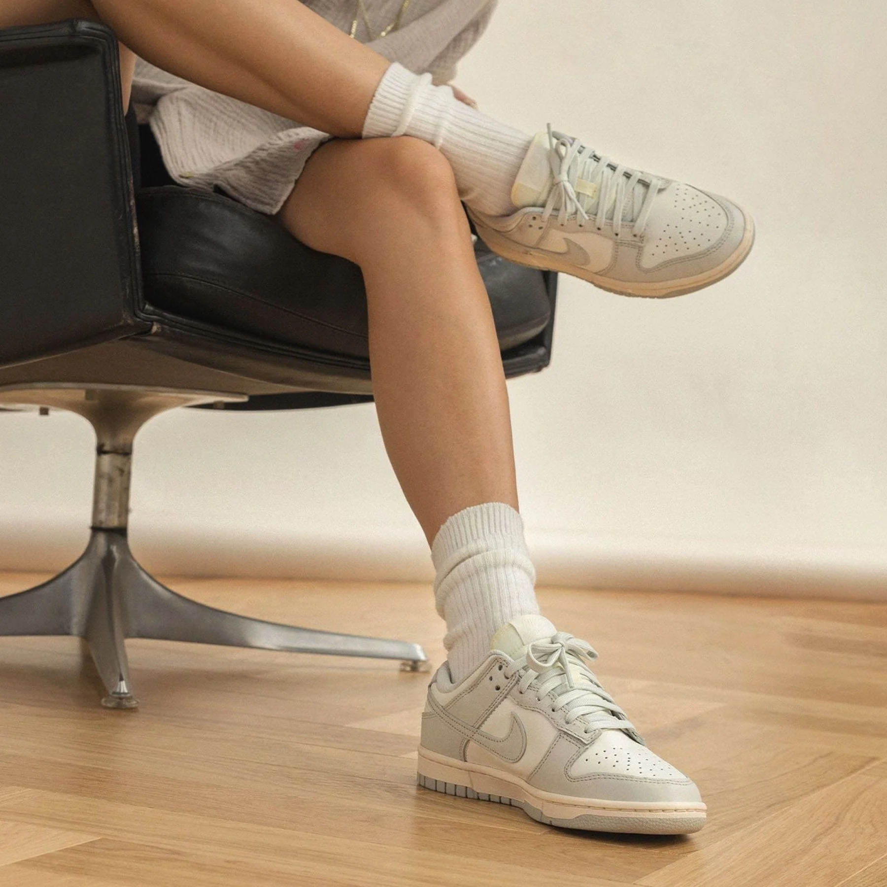 Nike Dunk Low Wmns 'Light Bone' - Image 8