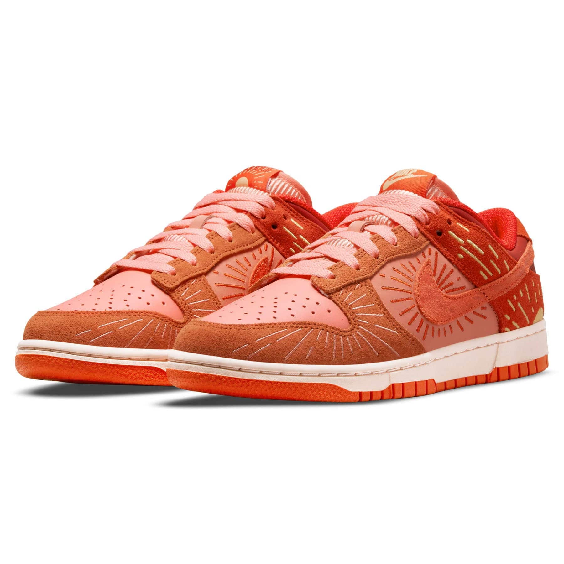 Nike Dunk Low Wmns 'Winter Solstice' - Image 2