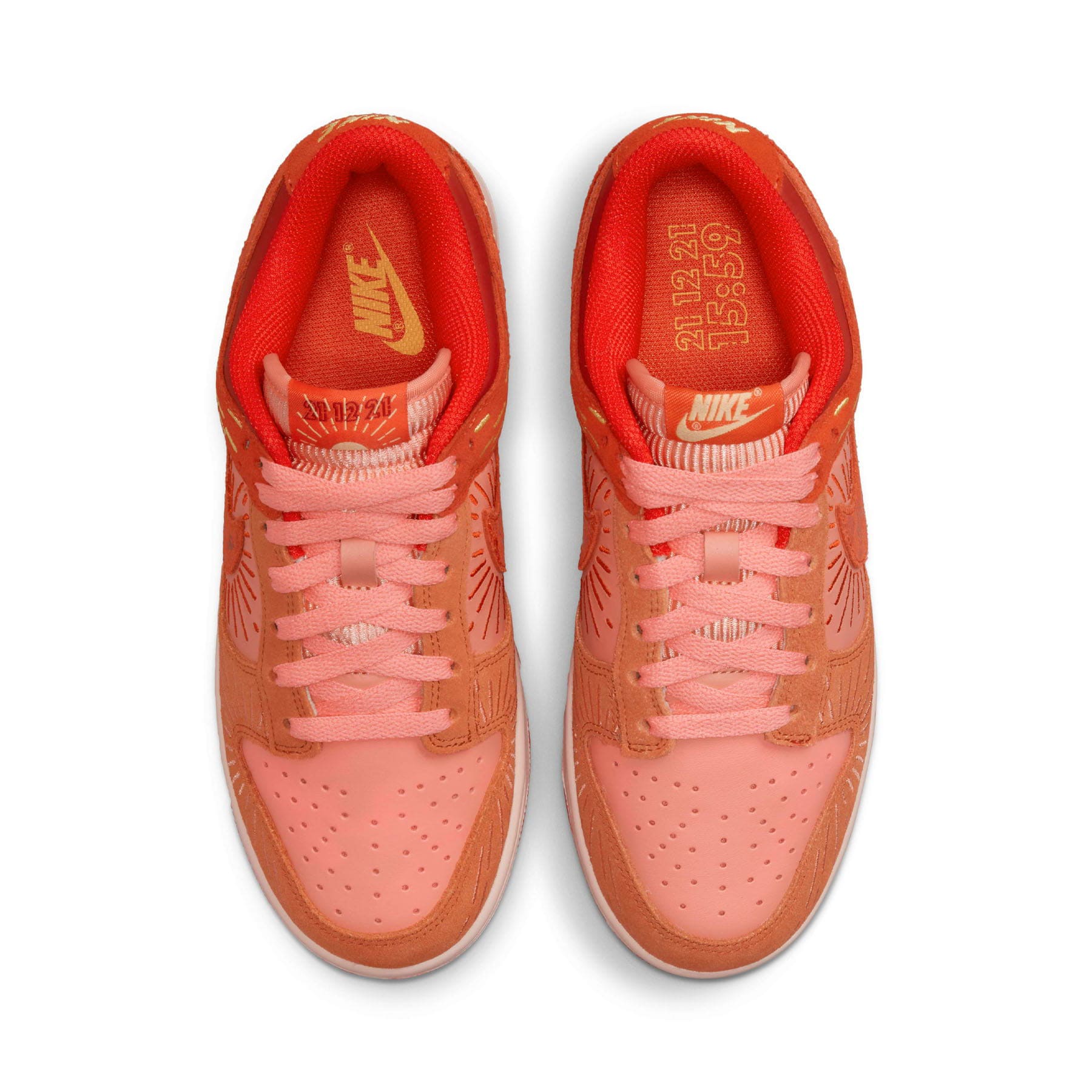 Nike Dunk Low Wmns 'Winter Solstice' - Image 3