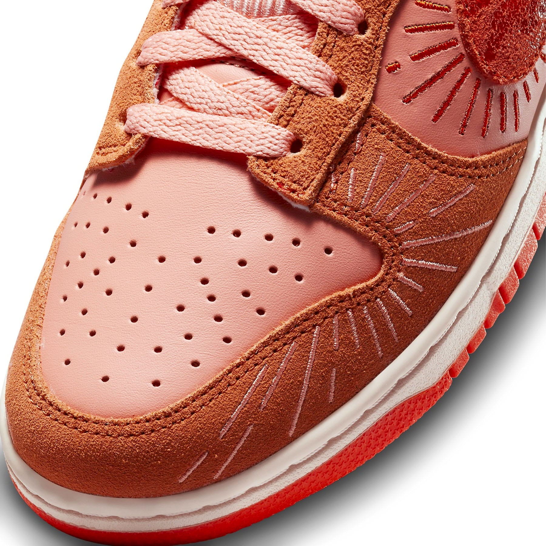 Nike Dunk Low Wmns 'Winter Solstice' - Image 6