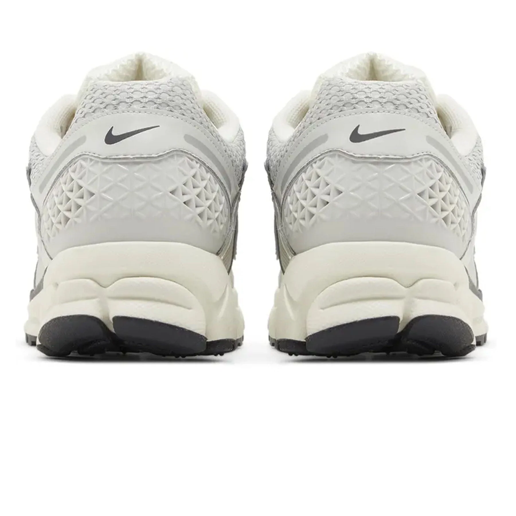 Nike Air Zoom Vomero 5 'Chrome' - Image 4