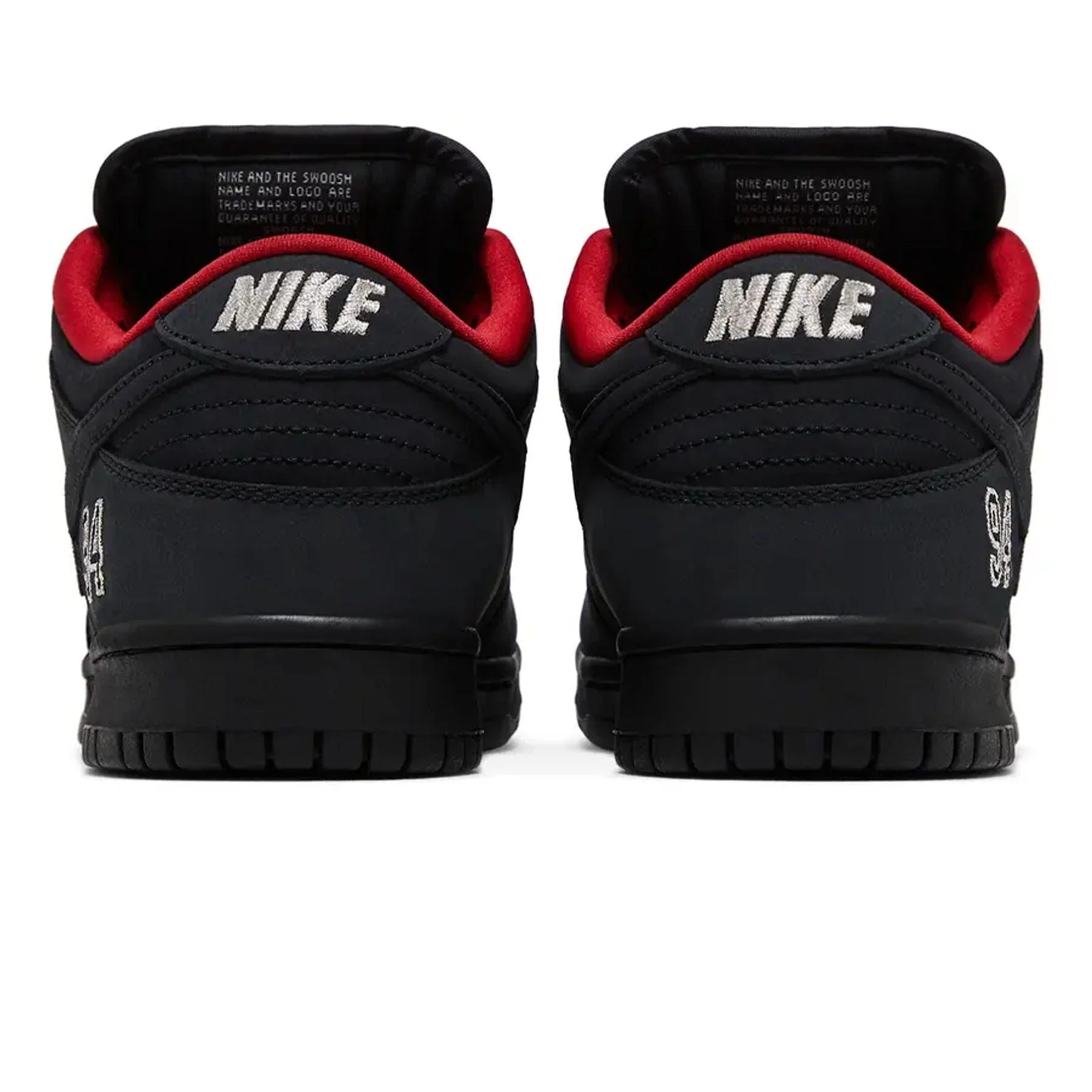 Nike Dunk Low SB x Supreme 'Black' - Image 4
