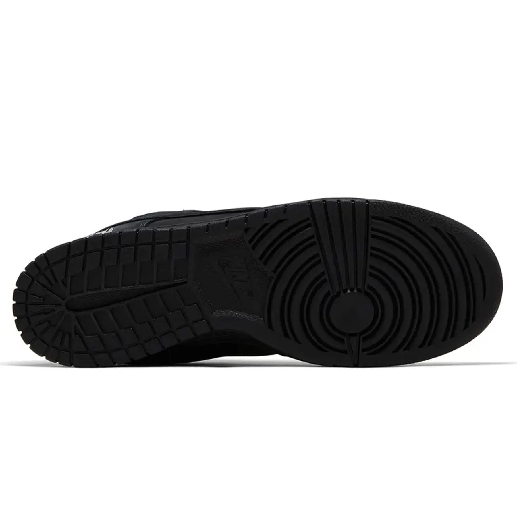 Nike Dunk Low SB x Supreme 'Black' - Image 5
