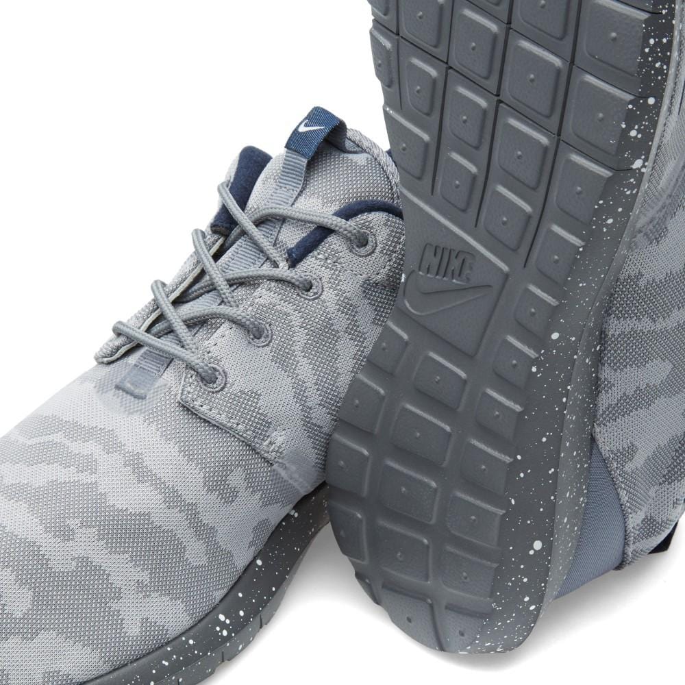 NIKE ROSHE NM FB Flat Silver & Obsidian - Image 4