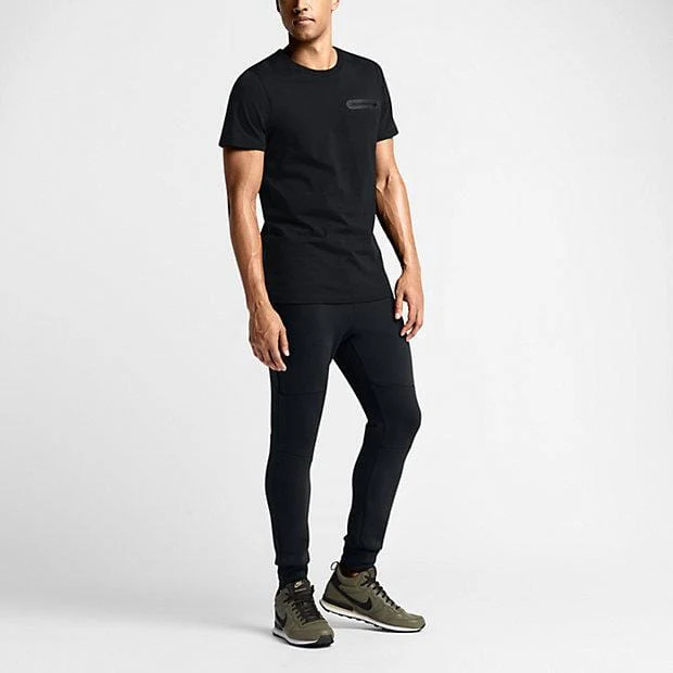 NIKE TECH FLEECE MEN'S TROUSERS - Black - Image 4