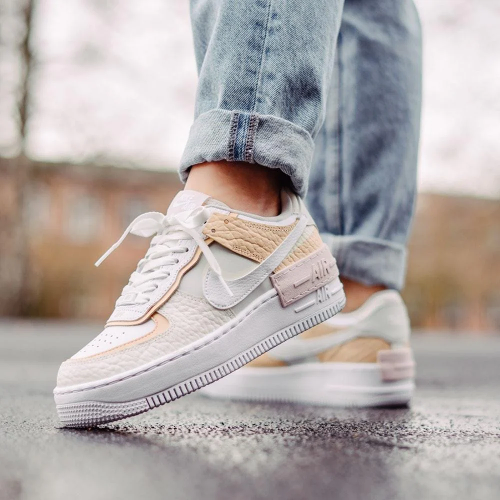 Nike Wmns Air Force 1 Shadow SE 'Spruce Aura' - Image 8