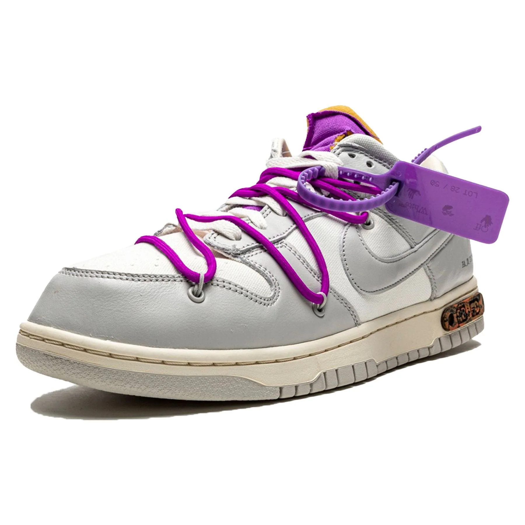 Off-White x Nike Dunk Low 'Lot 28 of 50' - Image 4