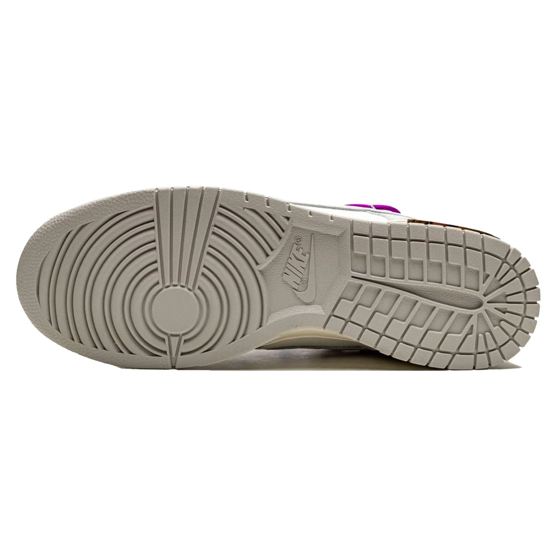 Off-White x Nike Dunk Low 'Lot 28 of 50' - Image 5