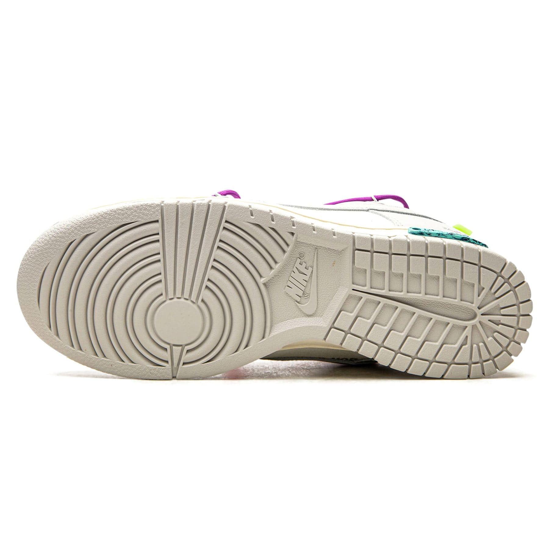 Off-White x Nike Dunk Low 'Lot 45 of 50' - Image 5