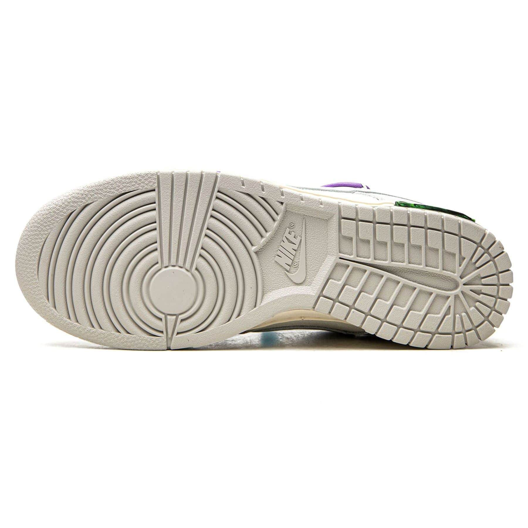 Off-White x Nike Dunk Low 'Lot 47 of 50' - Image 5